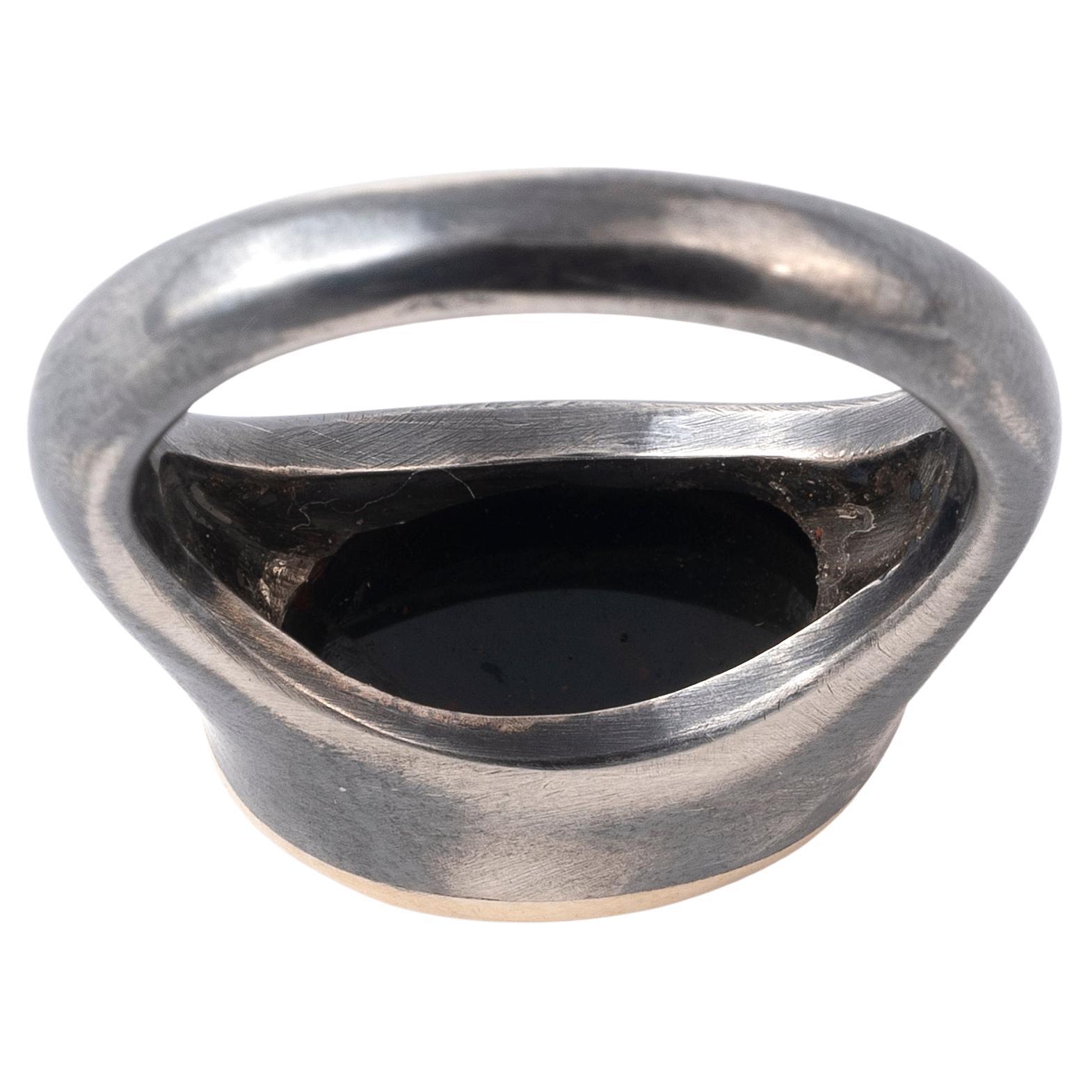 Romain classique Bague romaine en argent et en or sertie d'intailles de coq en jaspe vert, circa 2nd Century A.D. en vente