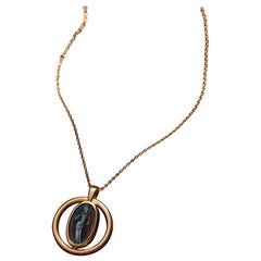 Roman heliotrope intaglio of Venus set in a modern 18 carat gold pendant