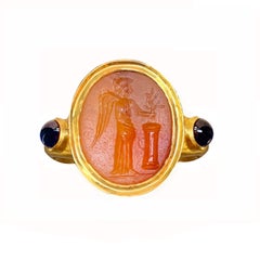Roman Carnelian Intaglio 18 Karat Gold Ring, Depicting a Winged Nike 'Victory'
