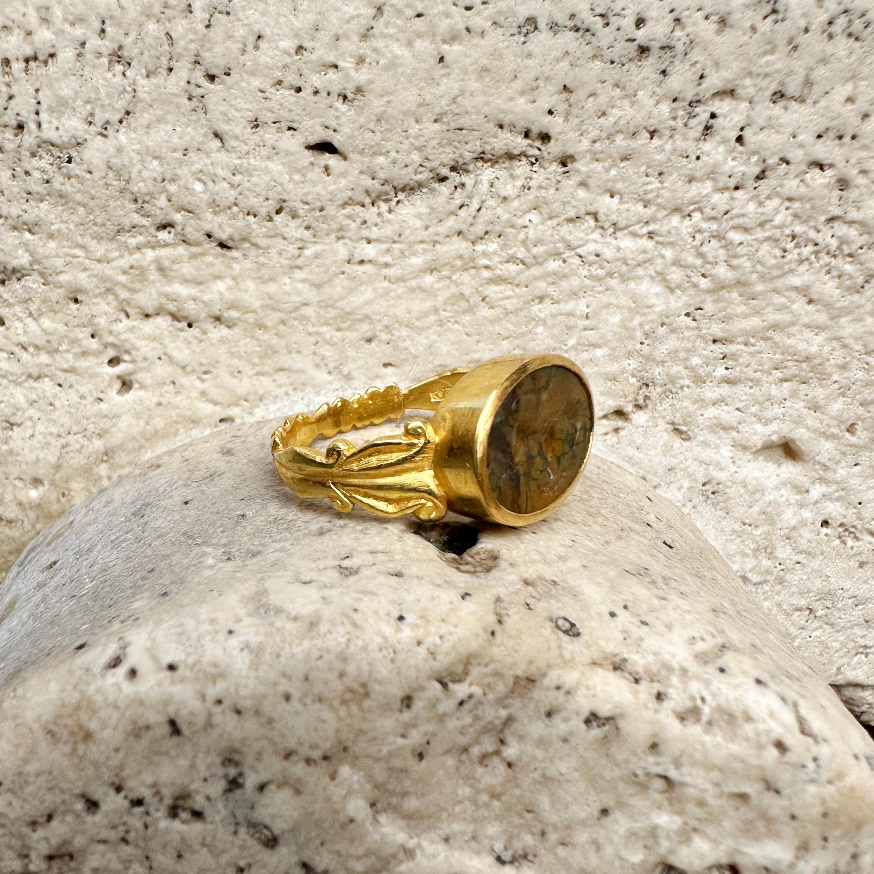 Roman Jasper Intaglio 1st-2nd cent. AD 18 Kt Gold Ring depicting a Horse For Sale 1