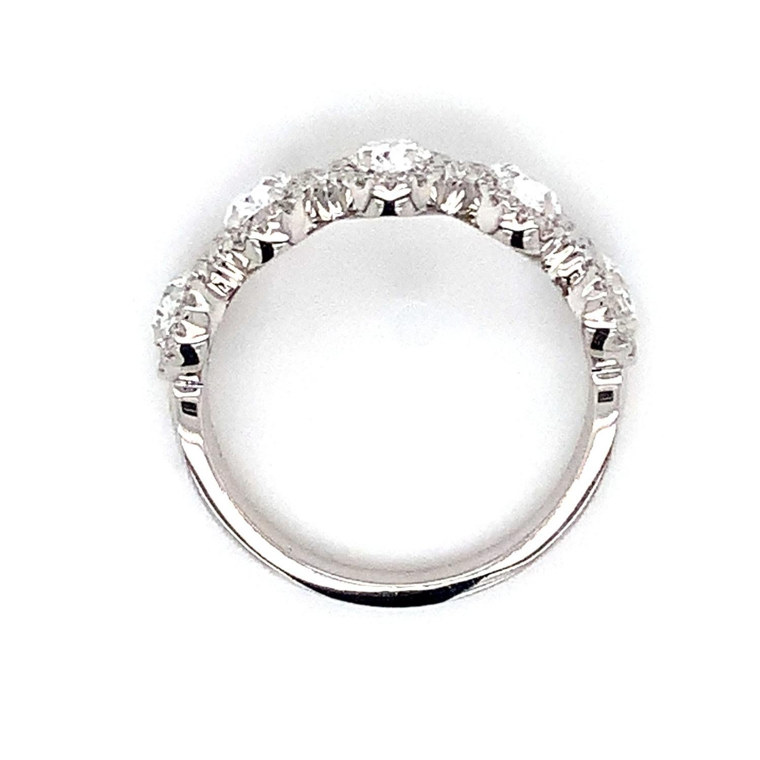 Modern Roman + Jules 5 Stone Oval Shape Diamond Halo Band Set in Platinum 1.77cts T.W For Sale