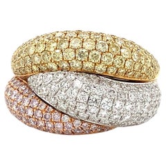 Roman + Jules Fancy Colored Overlapping Diamond Pavé Ring Set in 18k Tri-Color G