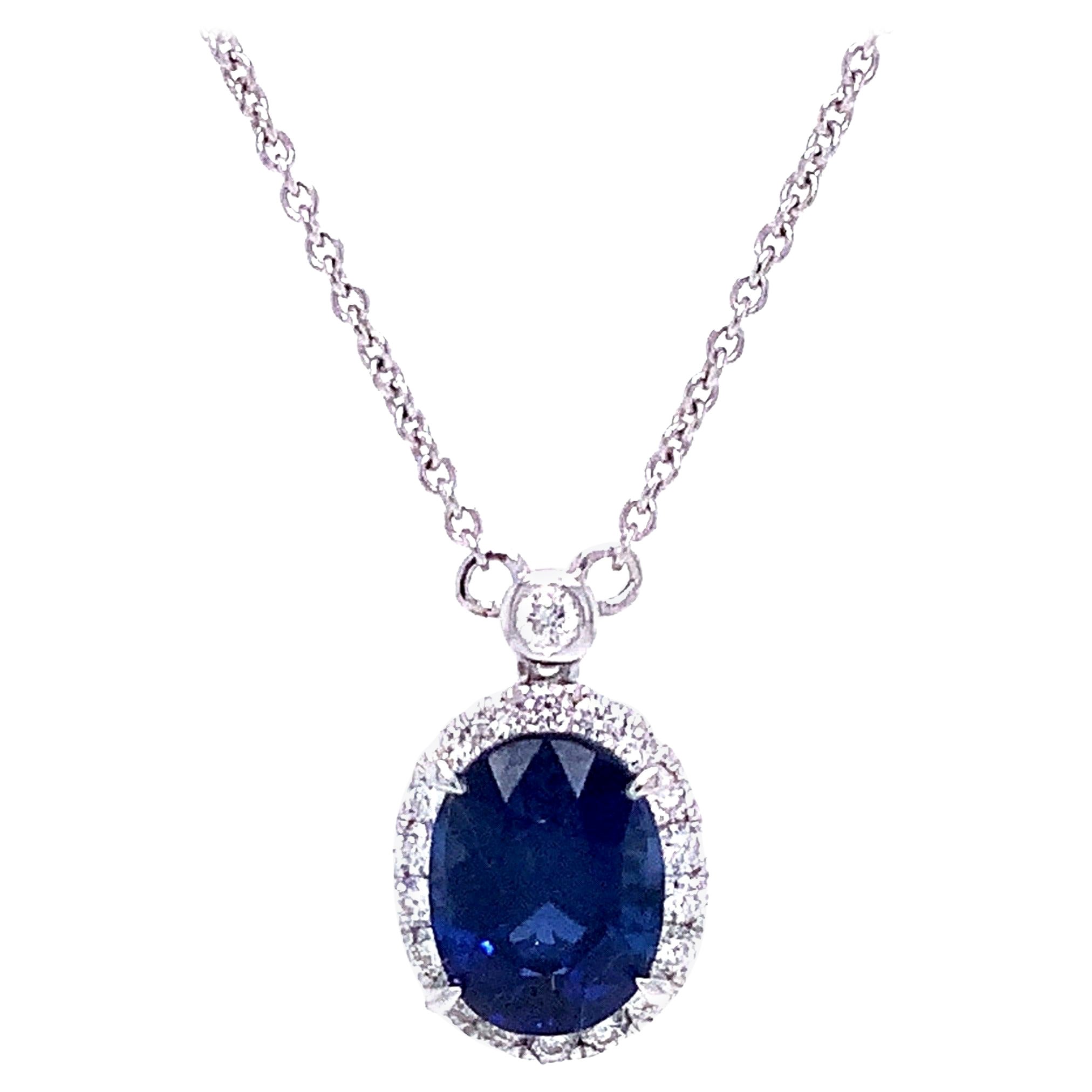 Roman + Jules Collar de zafiro azul y diamantes con certificado GIA, engastado en 18k W/G en venta
