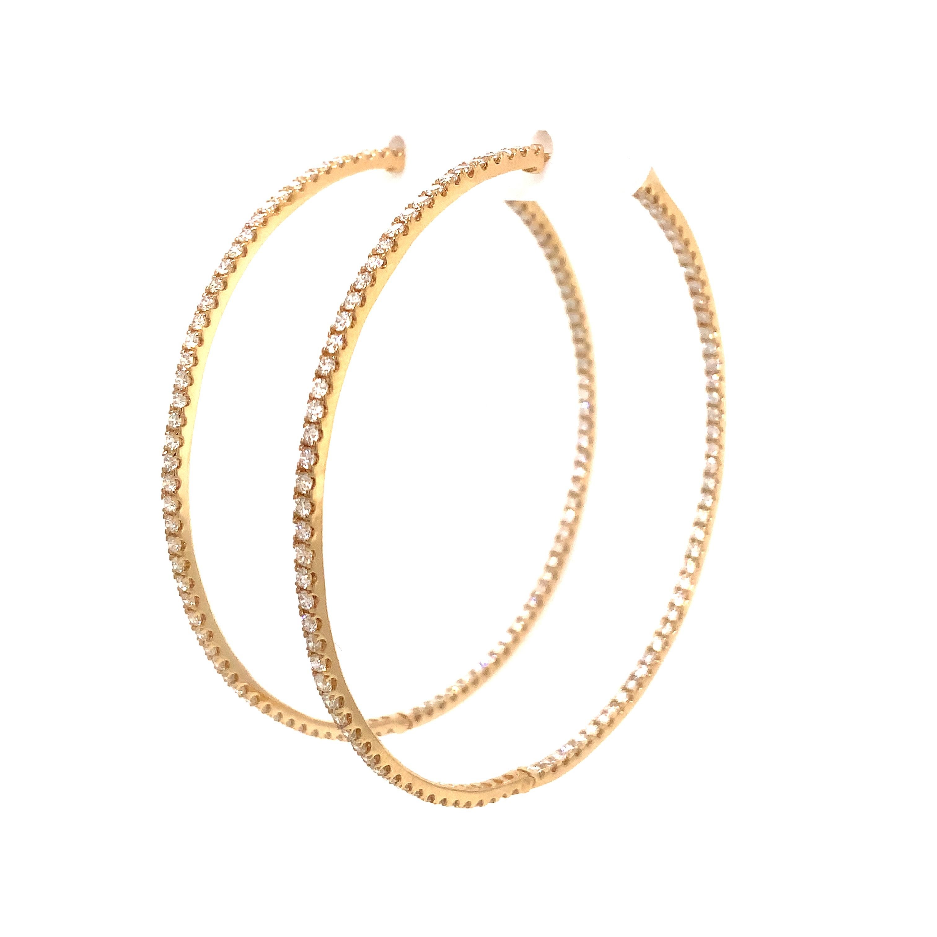 Roman + Jules  Round Diamond Hoops Set in 14k Yellow Gold Post In New Condition For Sale In Los Gatos, CA
