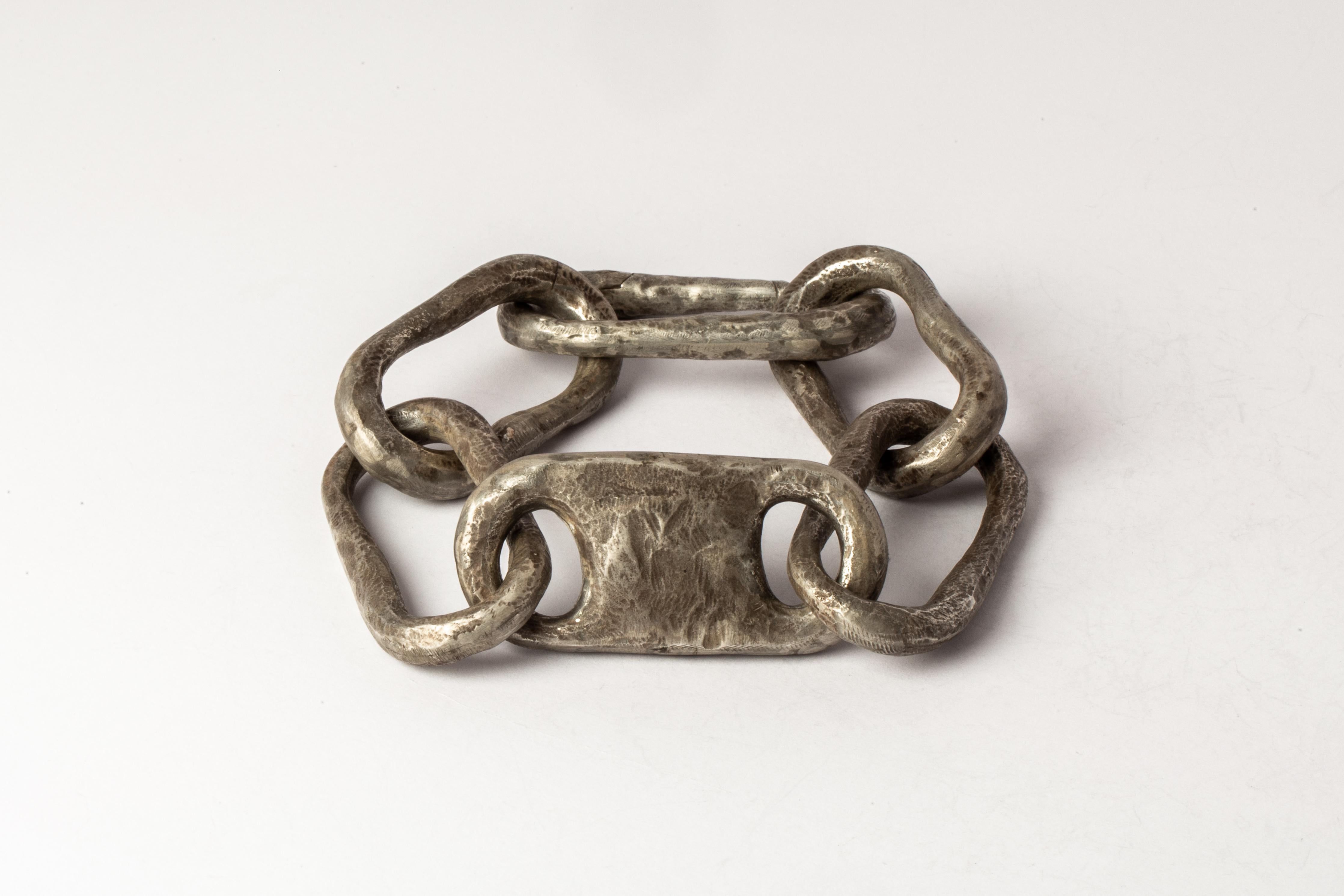 Rough Cut Roman Large Link Bracelet w/ Large Closed Link (Aquamarine, DA+AQU) For Sale