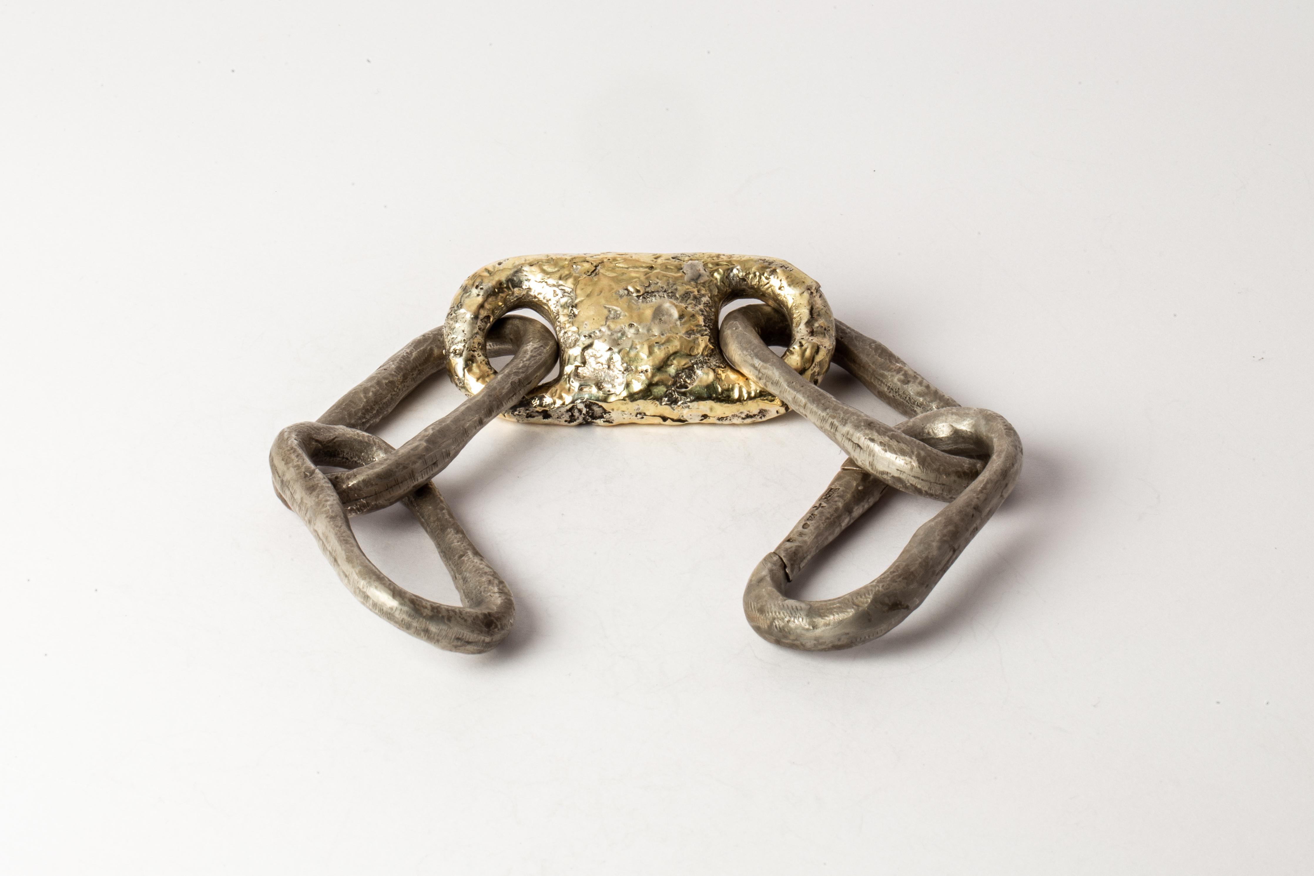Roman Large Link Bracelet w/ Large Closed Link (Fuse, DA18K) In New Condition For Sale In Paris, FR