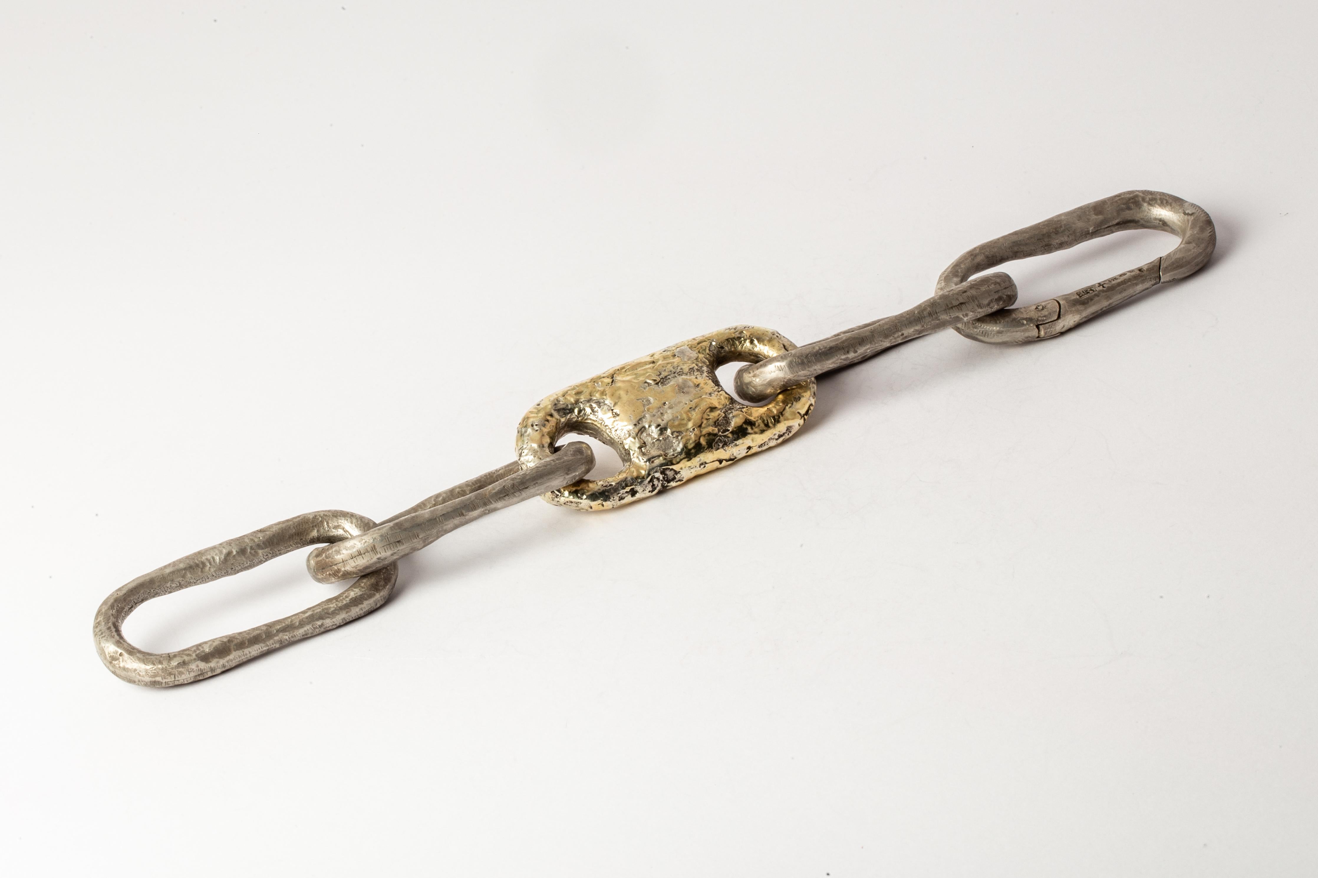 Roman Large Link Bracelet w/ Large Closed Link (Fuse, DA18K) For Sale 1