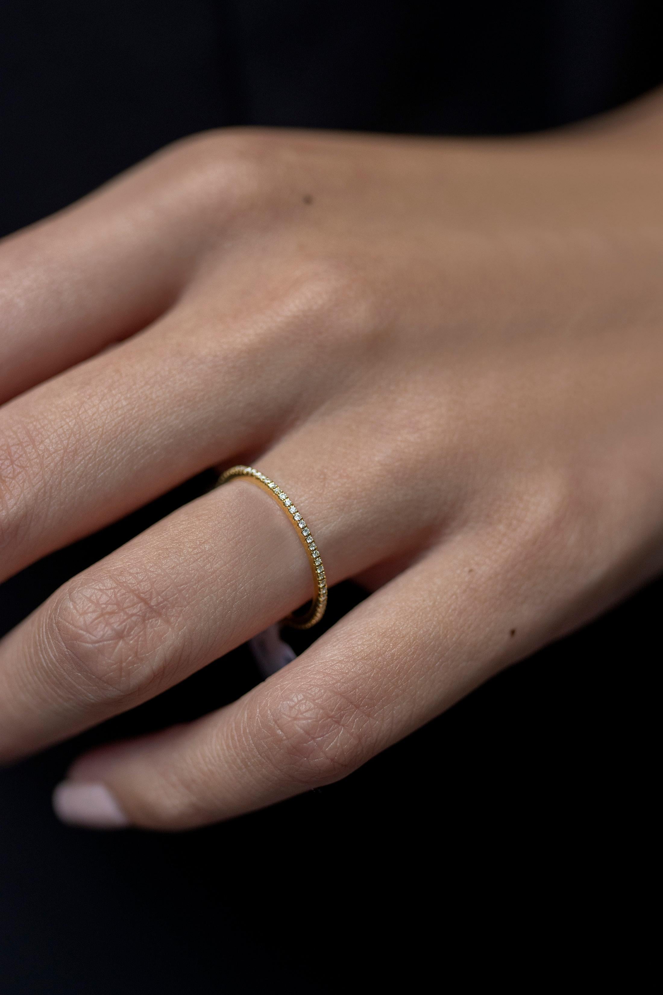 Women's or Men's Roman Malakov 0.14 Carat Round Brilliant Diamond Eternity Wedding Band Ring For Sale