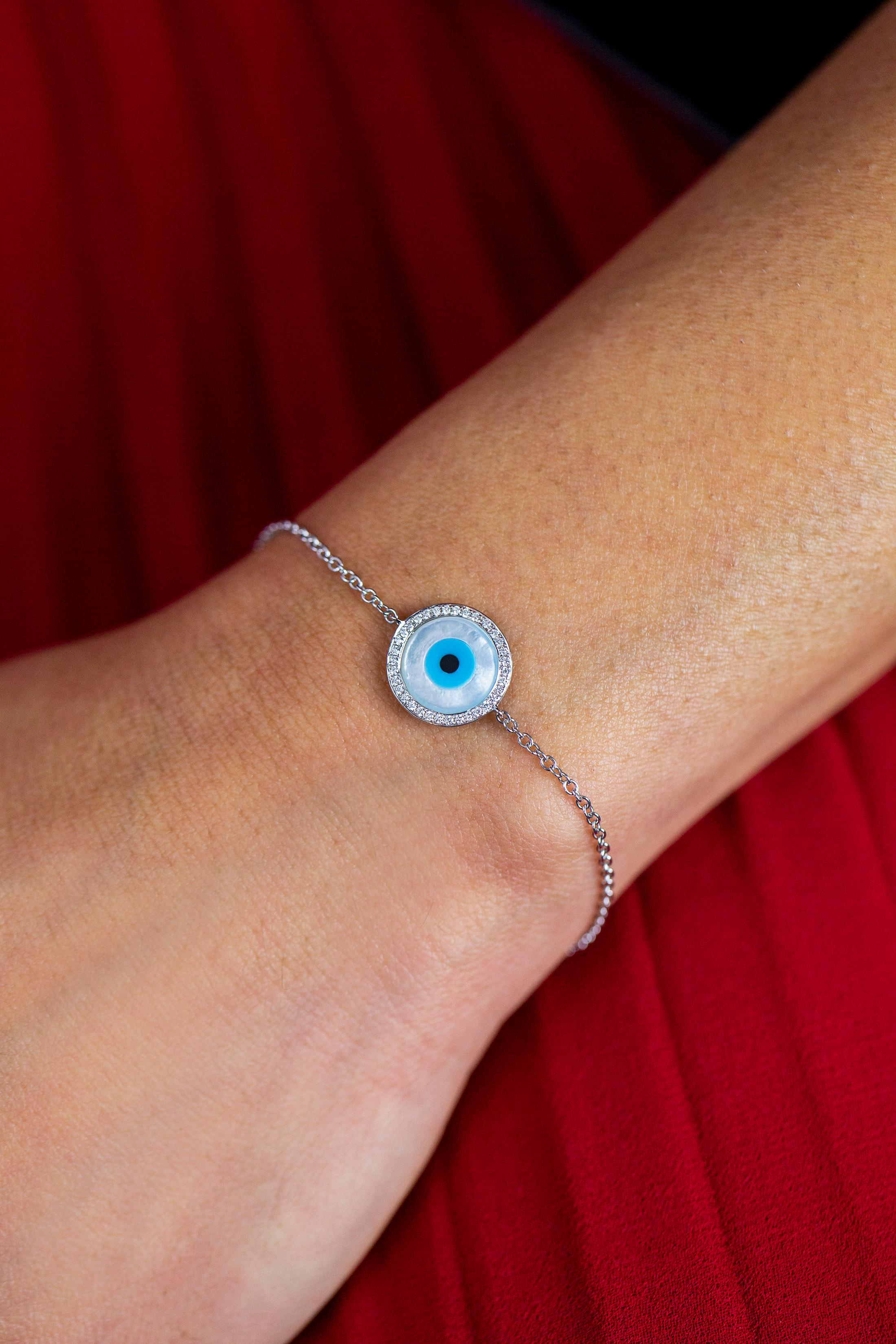 Taille ronde Roman Malakov Bracelet Evil Eye avec diamants ronds de 0,21 carat au total en vente