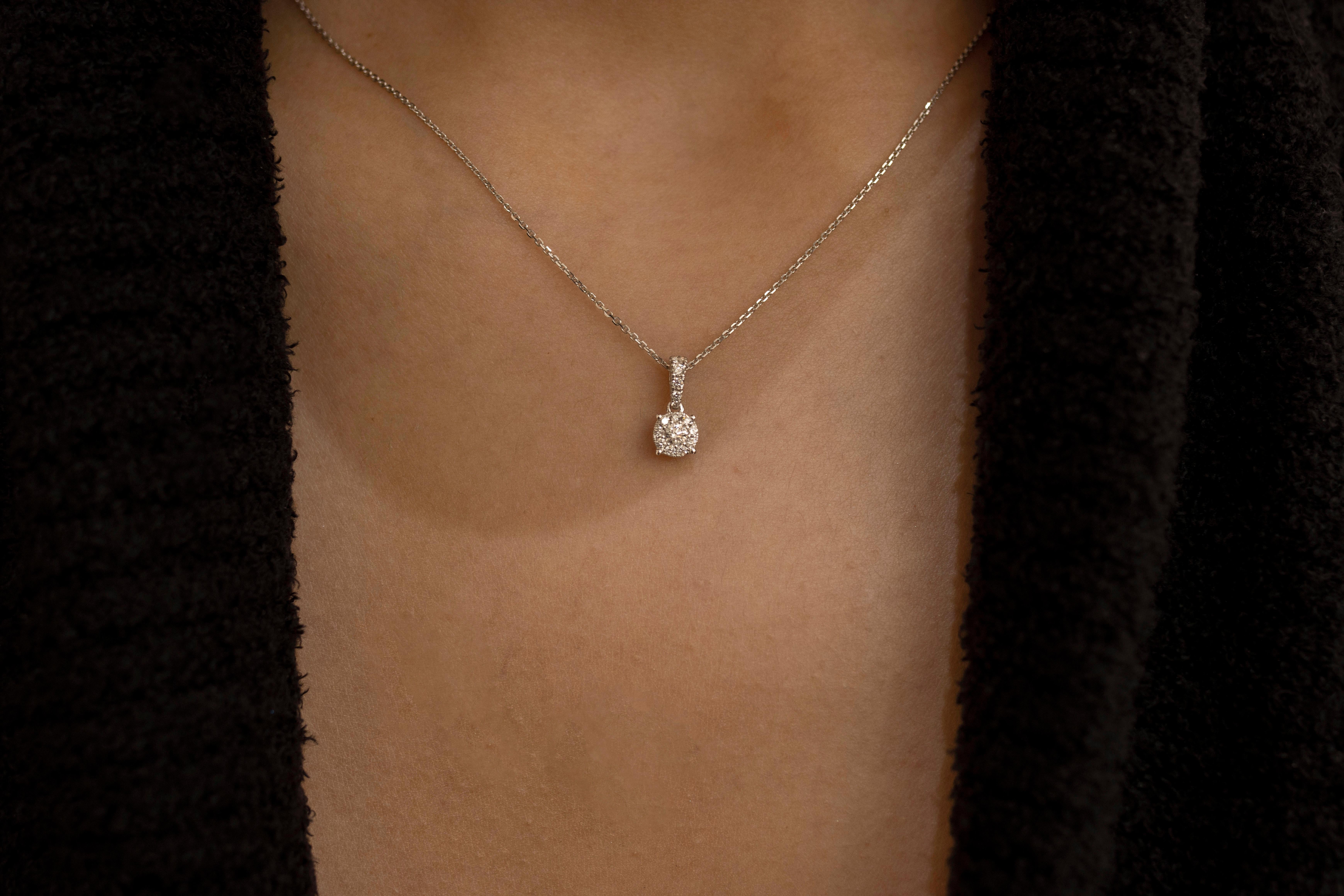 Contemporary Roman Malakov, 0.23 Carat Total Round Diamond Illusion Pendant Necklace For Sale