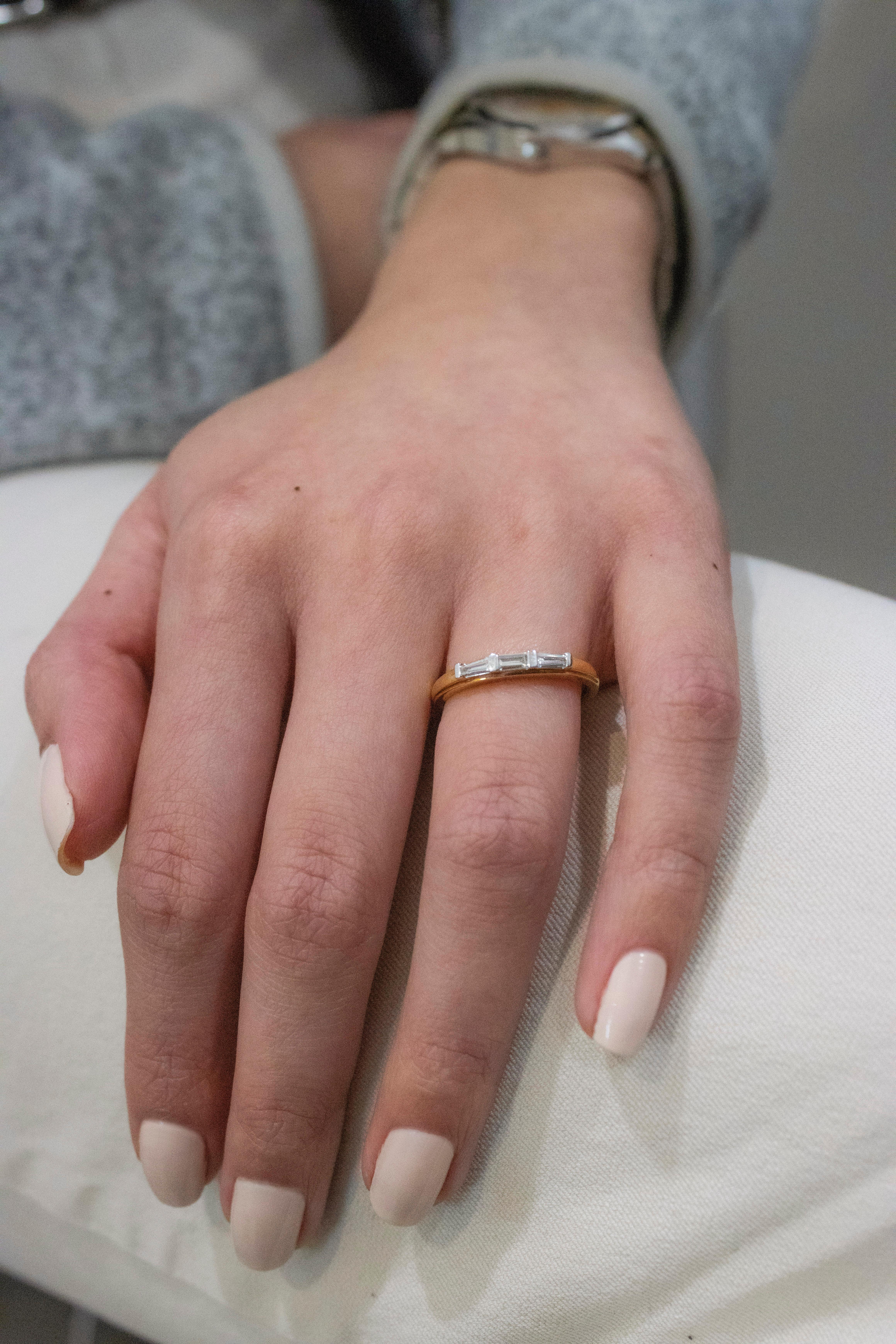 three carrots ring