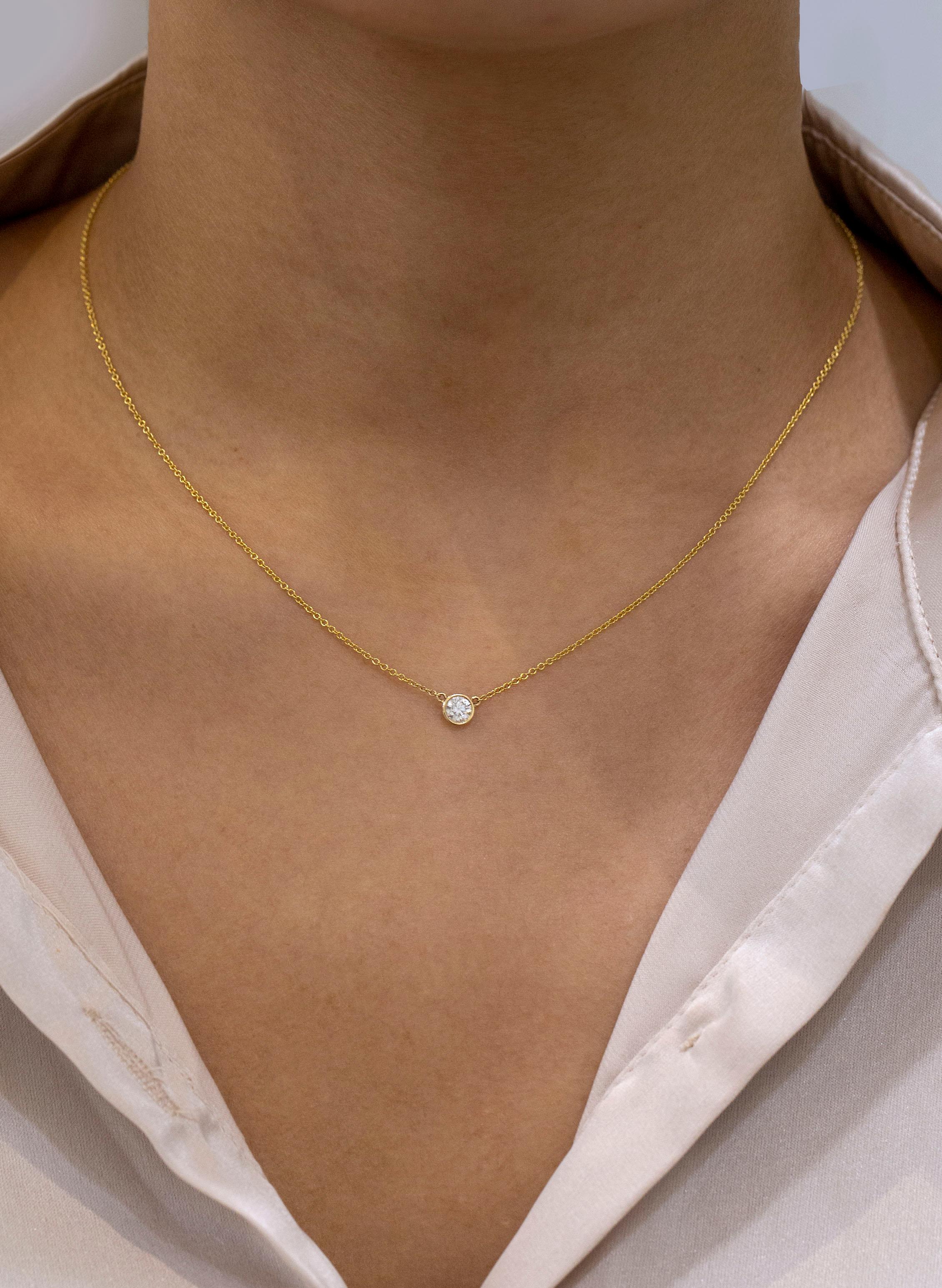 Contemporary Roman Malakov 0.26 Carat Round Diamond Bezel Solitaire Pendant Necklace For Sale