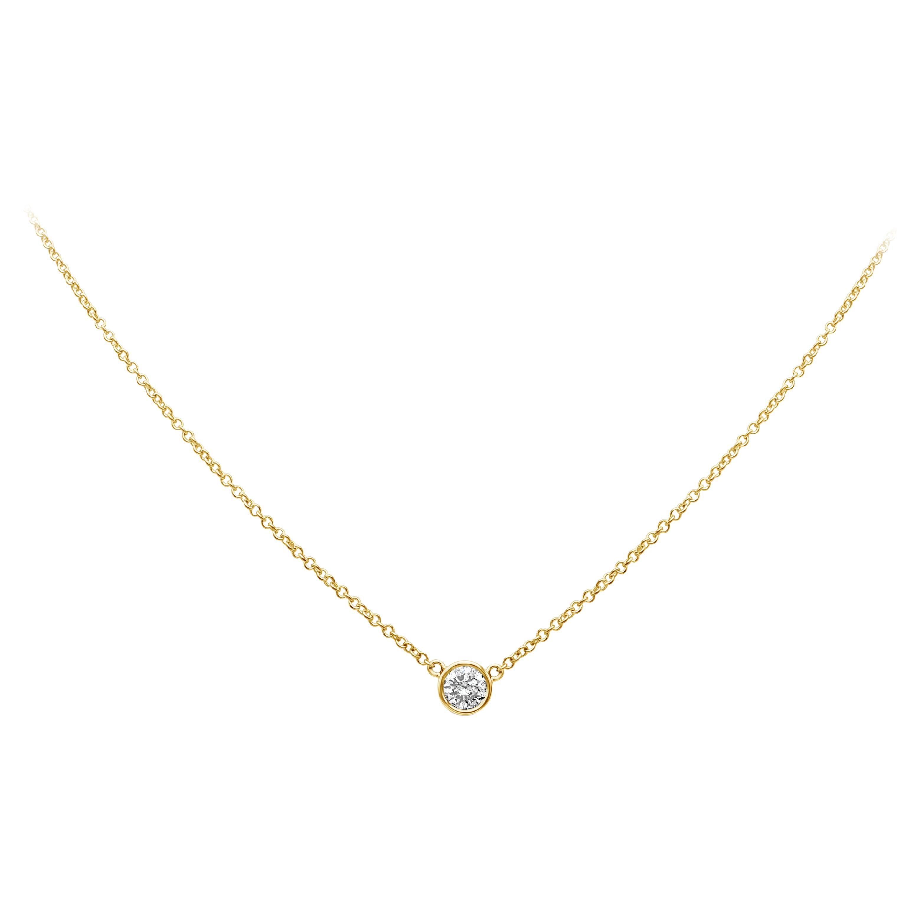 Roman Malakov Collar Colgante Solitario con Diamante Redondo de 0,26 Quilates en Oro Amarillo