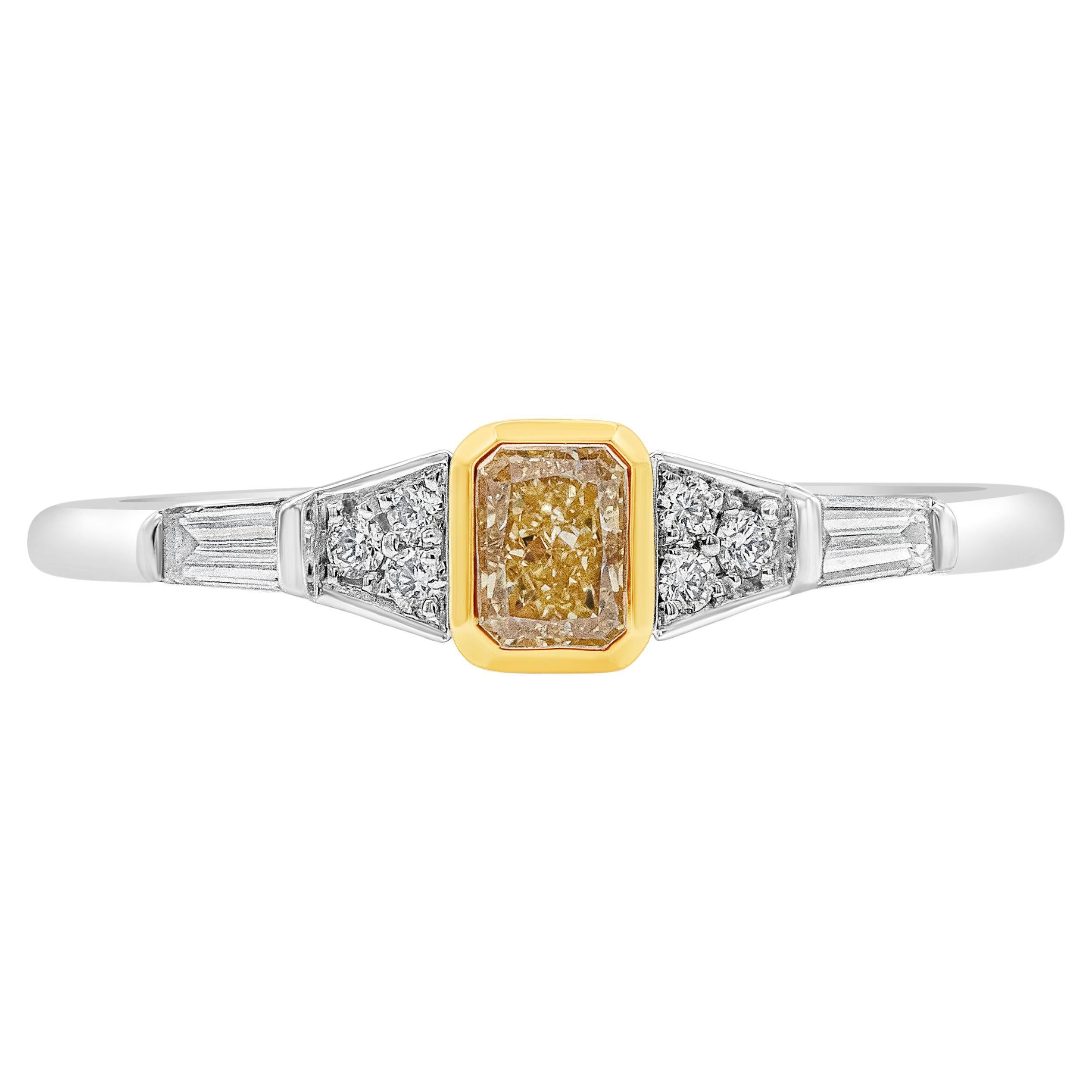Roman Malakov 0.29 Carat Fancy Yellow Diamond with White Diamond Engagement Ring For Sale