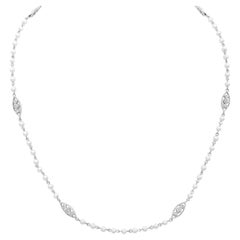 Roman Malakov Collar de Diamantes y Perlas en Oro Blanco, 0,42 Quilates Total Corte Redondo