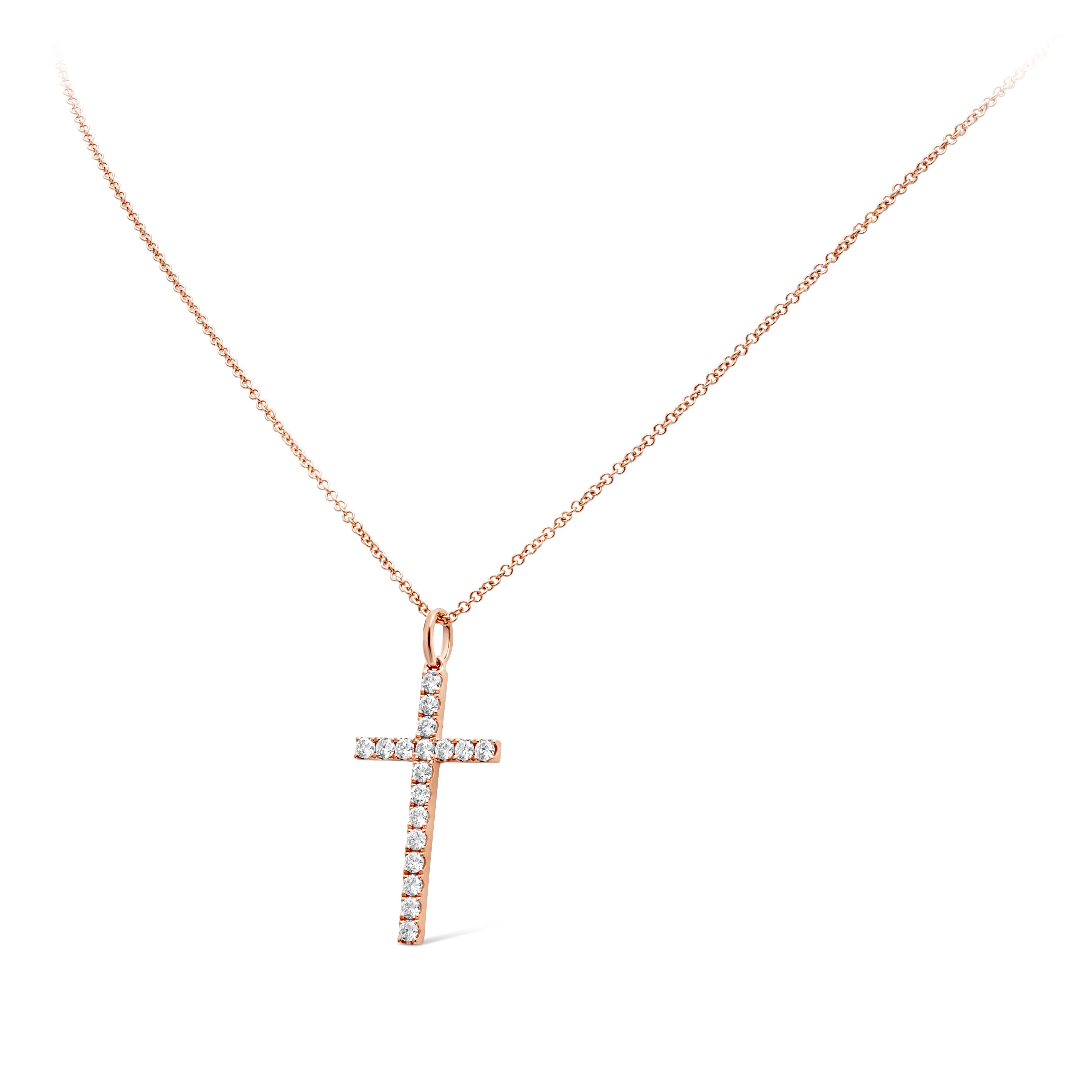 Contemporain Roman Malakov, collier pendentif croix en diamants ronds et brillants de 0,44 carat au total en vente