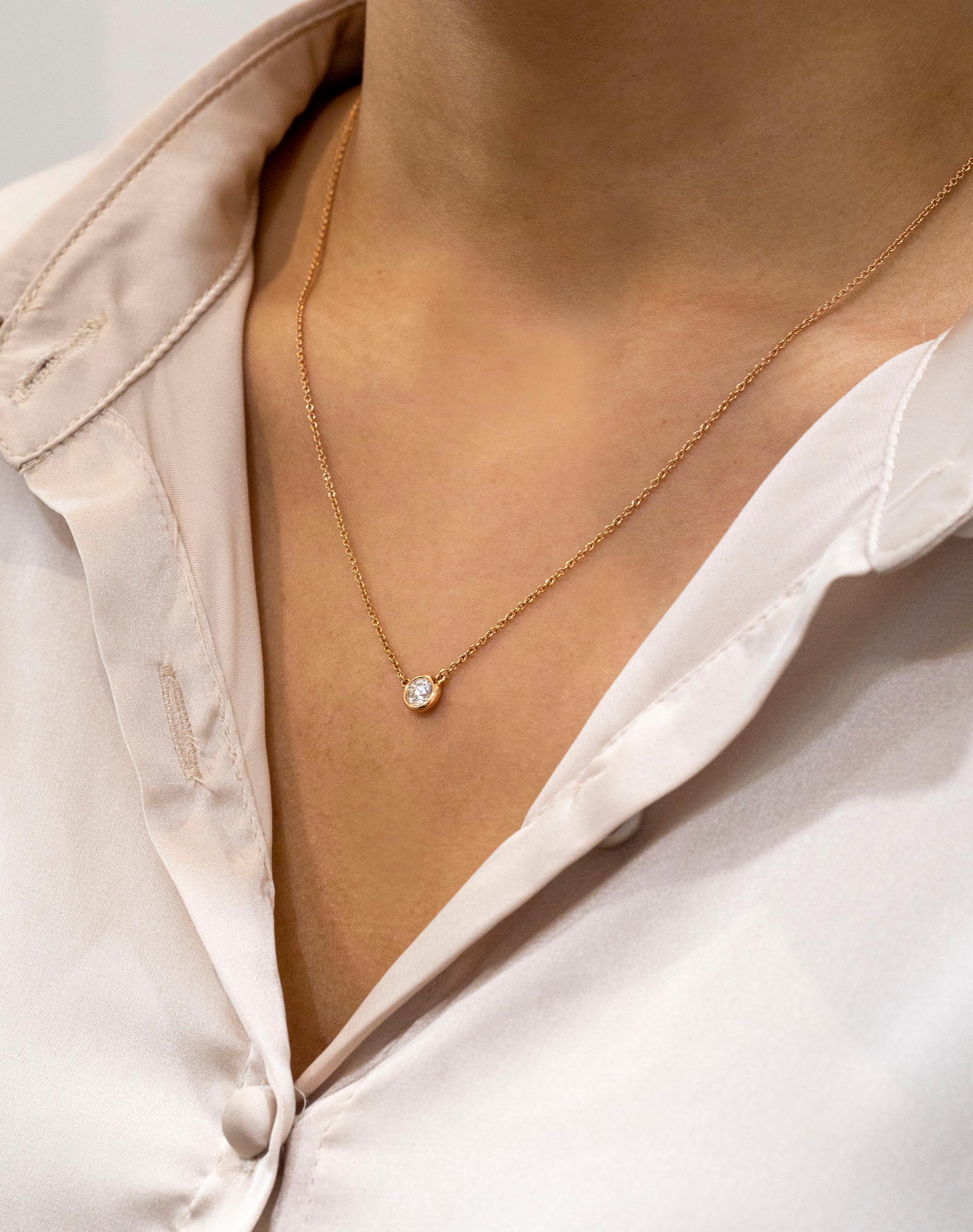 Roman Malakov 0,47 Karat runder Diamant-Halskette mit Solitär-Anhänger in Lünettenfassung im Zustand „Neu“ im Angebot in New York, NY