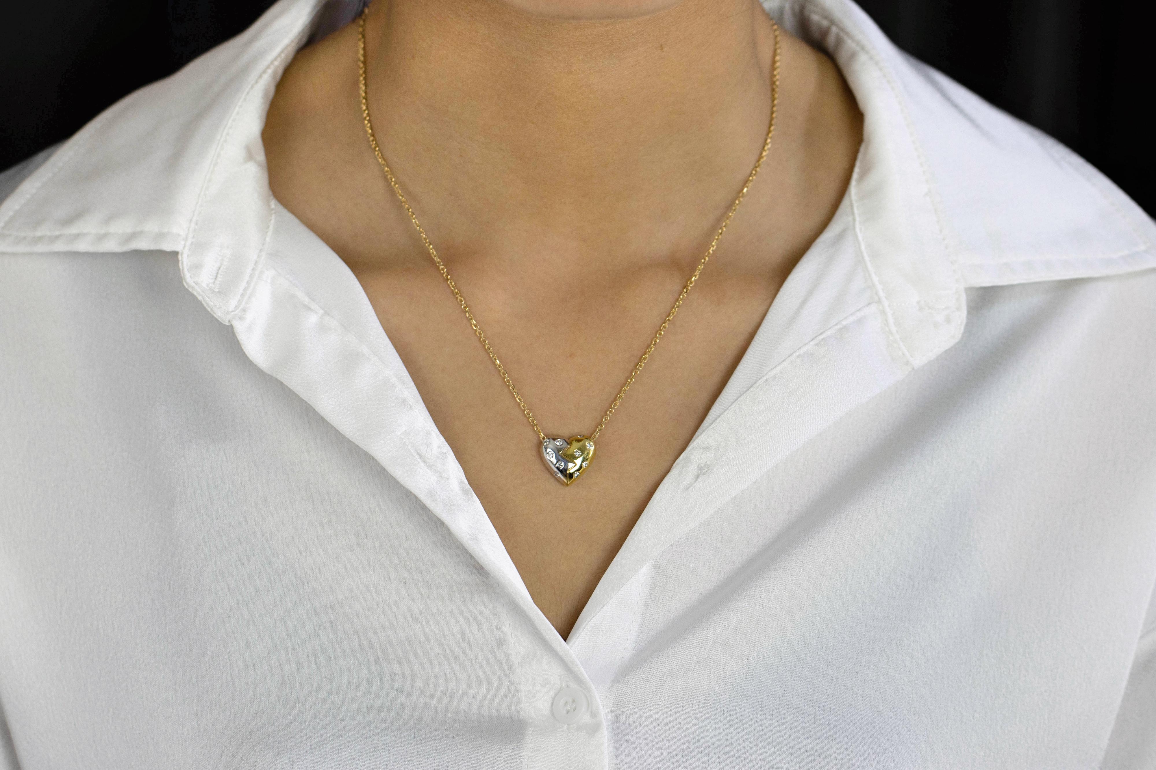 Round Cut Roman Malakov 0.50 Carat Brilliant Round Diamond Two Tone Heart Pendant Necklace For Sale