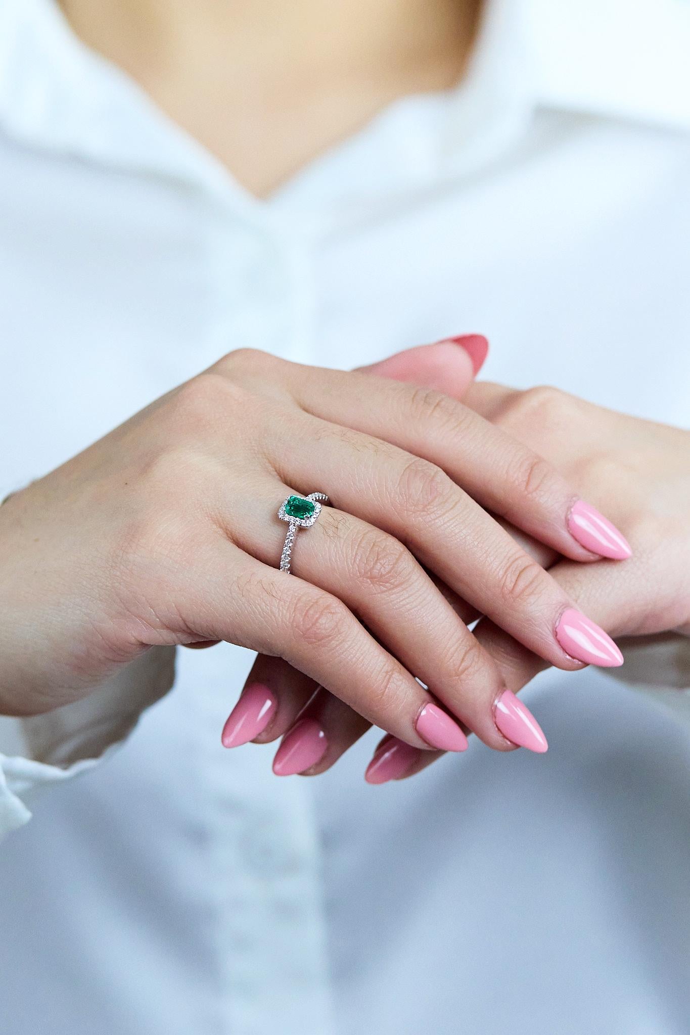 Roman Malakov 0.61 Carat Emerald Cut Emerald & Diamond Halo Engagement Ring For Sale 2