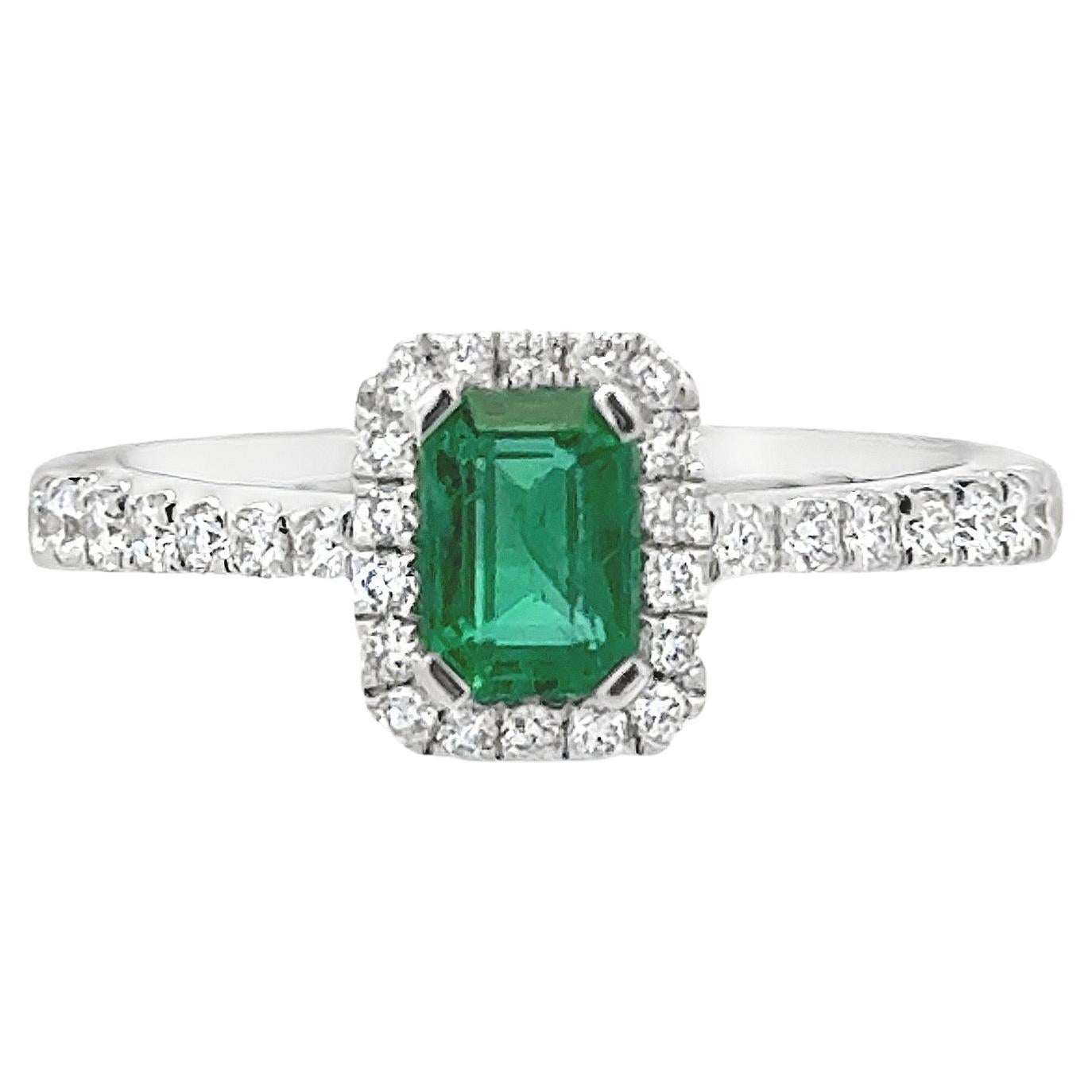 Roman Malakov 0.61 Carat Emerald Cut Emerald & Diamond Halo Engagement Ring For Sale