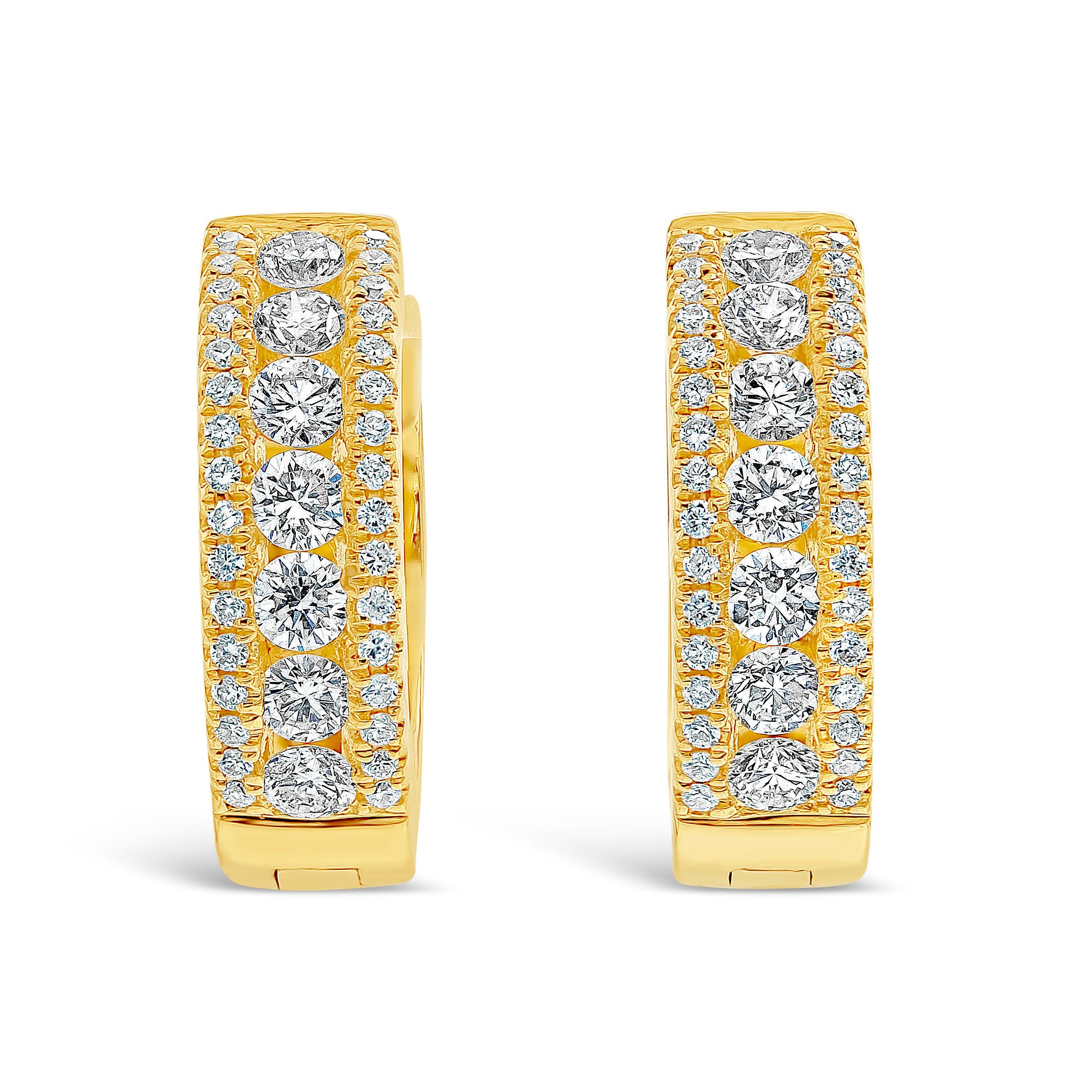 Contemporain Roman Malakov, créoles huggies avec diamants ronds de 0,61 carat en vente