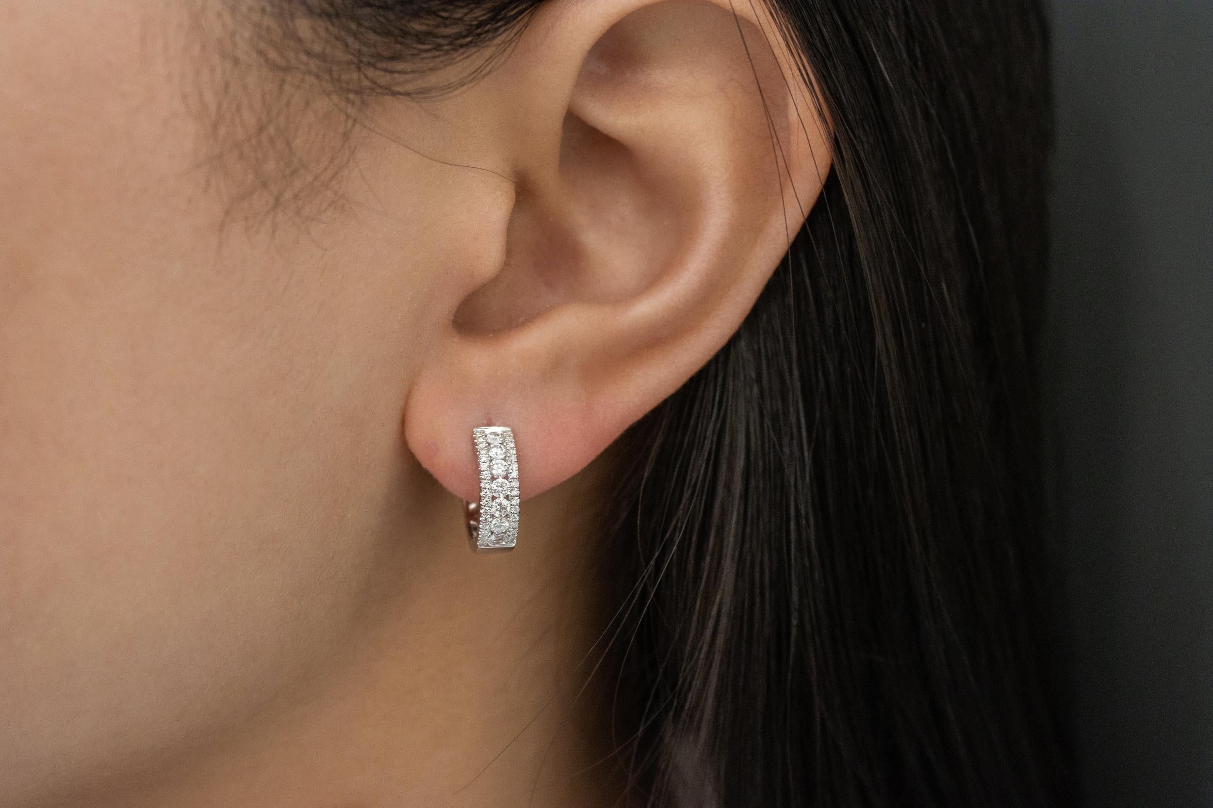 Contemporary Roman Malakov 0.63 Carats Total Round Shape Diamond Huggie Hoop Earrings For Sale