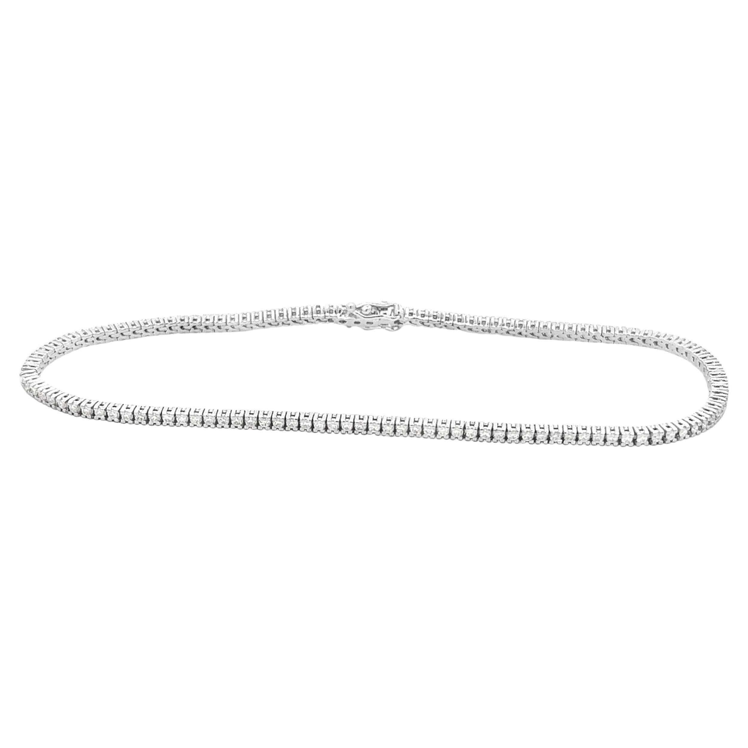 Roman Malakov Tennisarmband aus Weißgold mit 0.70 Karat Diamanten im Rundschliff im Angebot