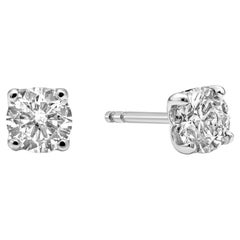 Roman Malakov, clous d'oreilles avec diamants ronds de 0.80 carat au total