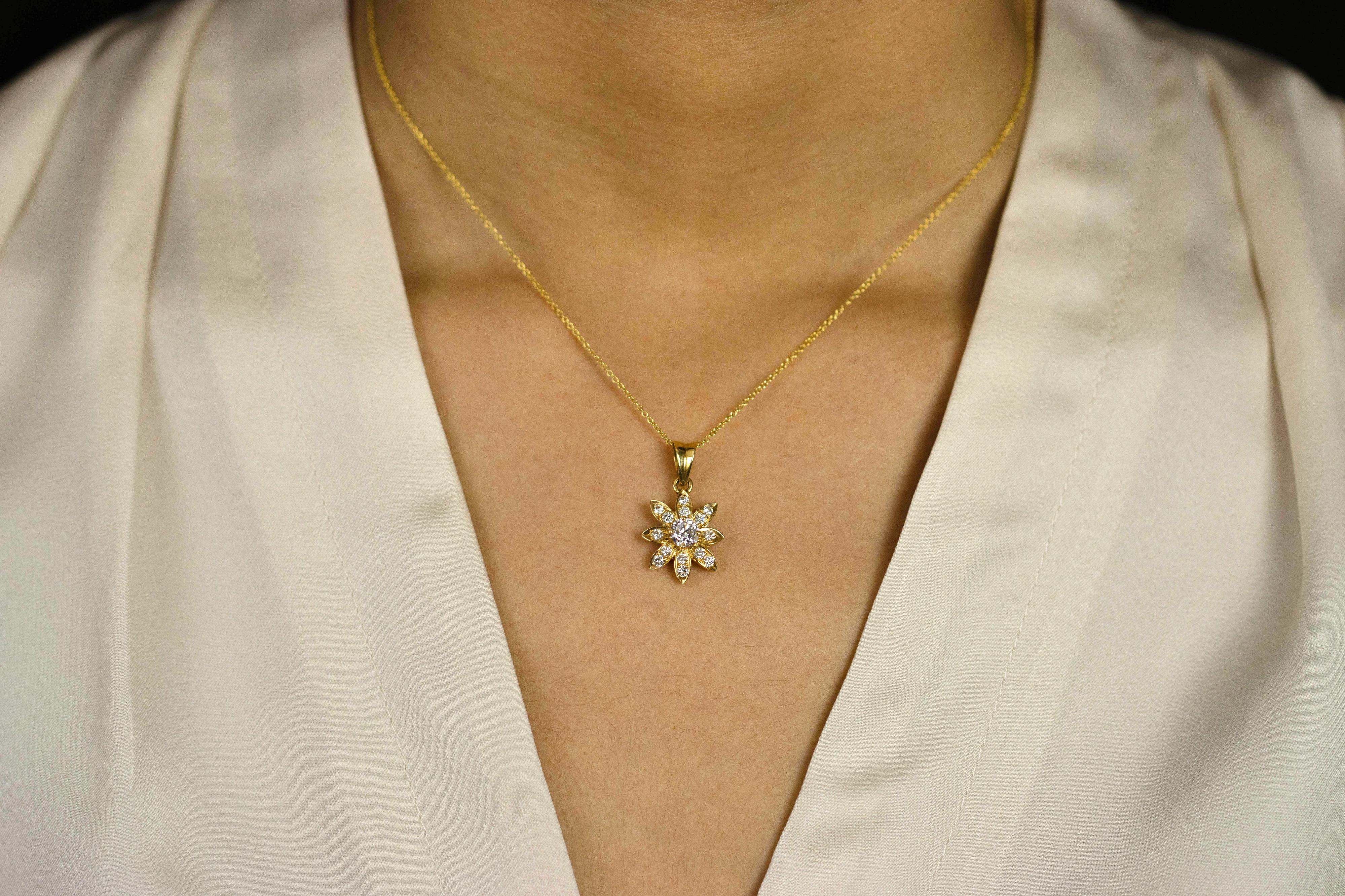Contemporary Roman Malakov 0.84 Carats Brilliant Round Diamond Starburst Pendant Necklace For Sale