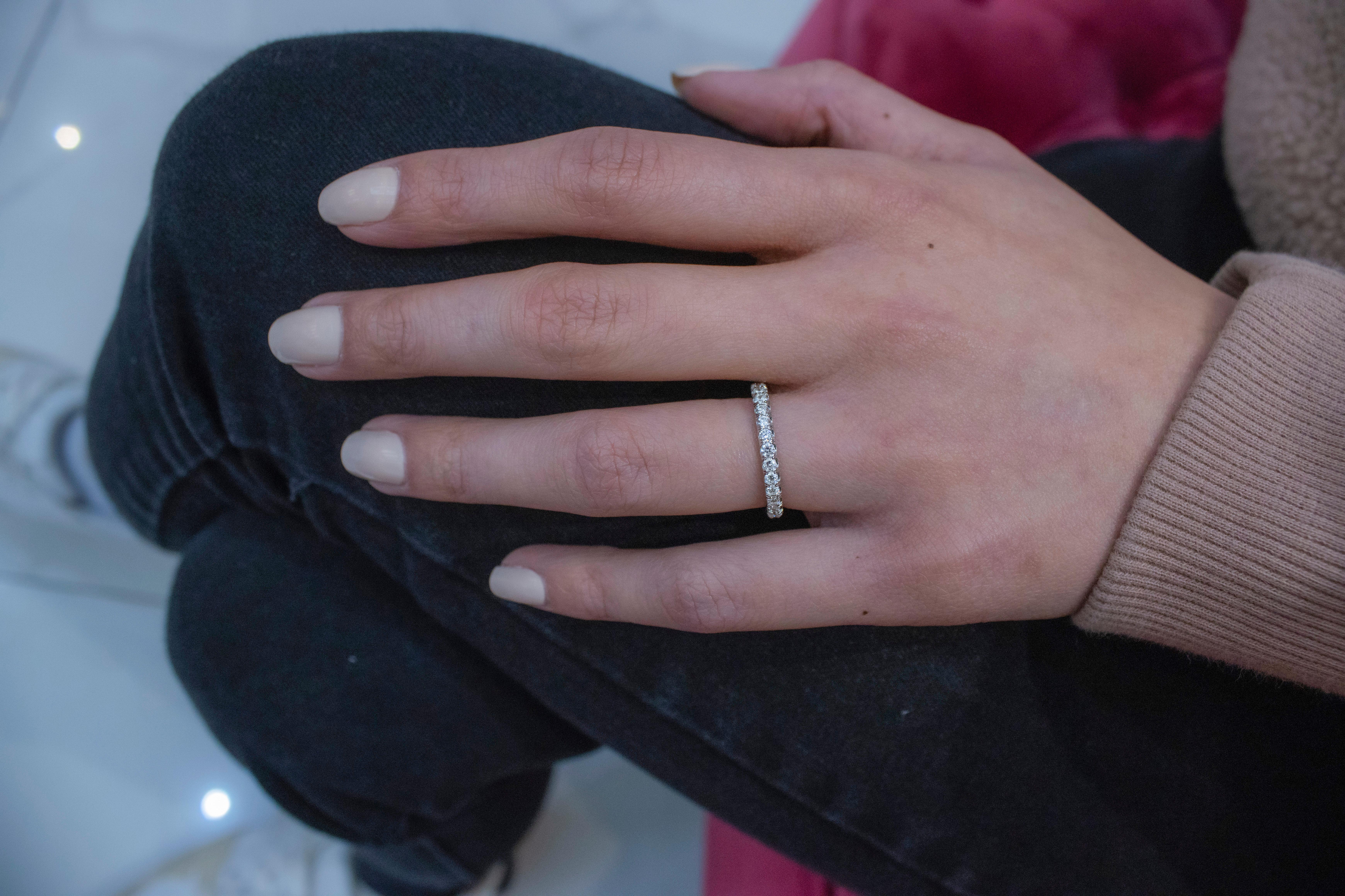 Contemporary Roman Malakov 0.90 Carat Round Cut Diamond Eternity Wedding Band Ring For Sale