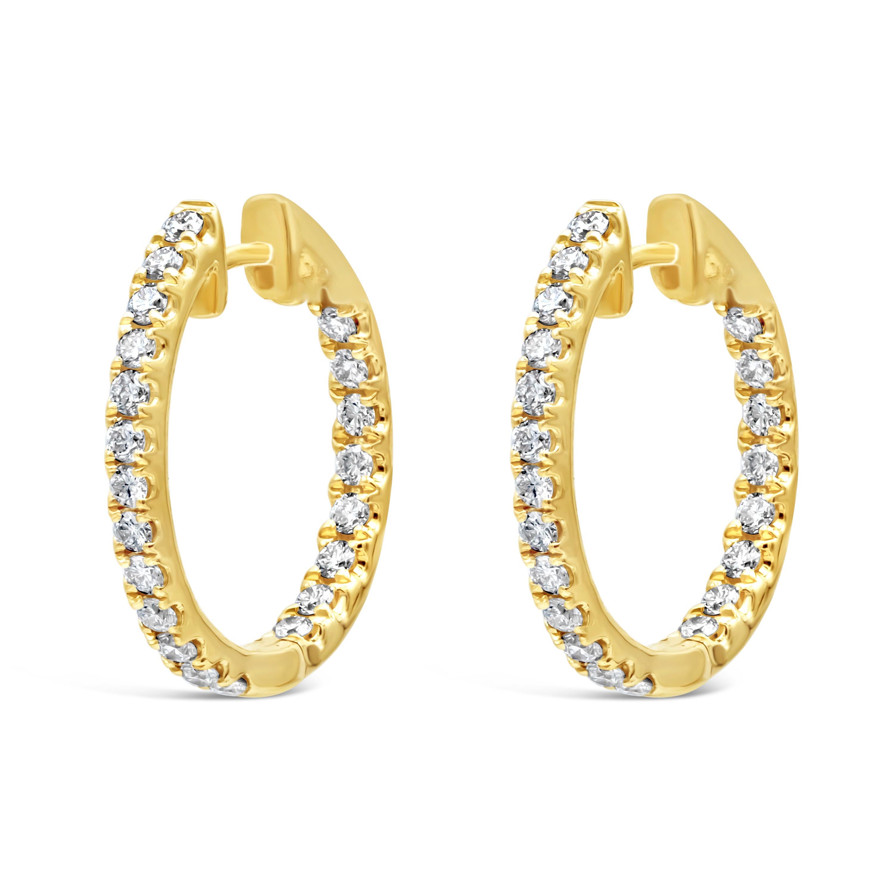 Contemporary Roman Malakov 0.91 Carats Total Brilliant Round Shape Diamond Hoop Earrings For Sale