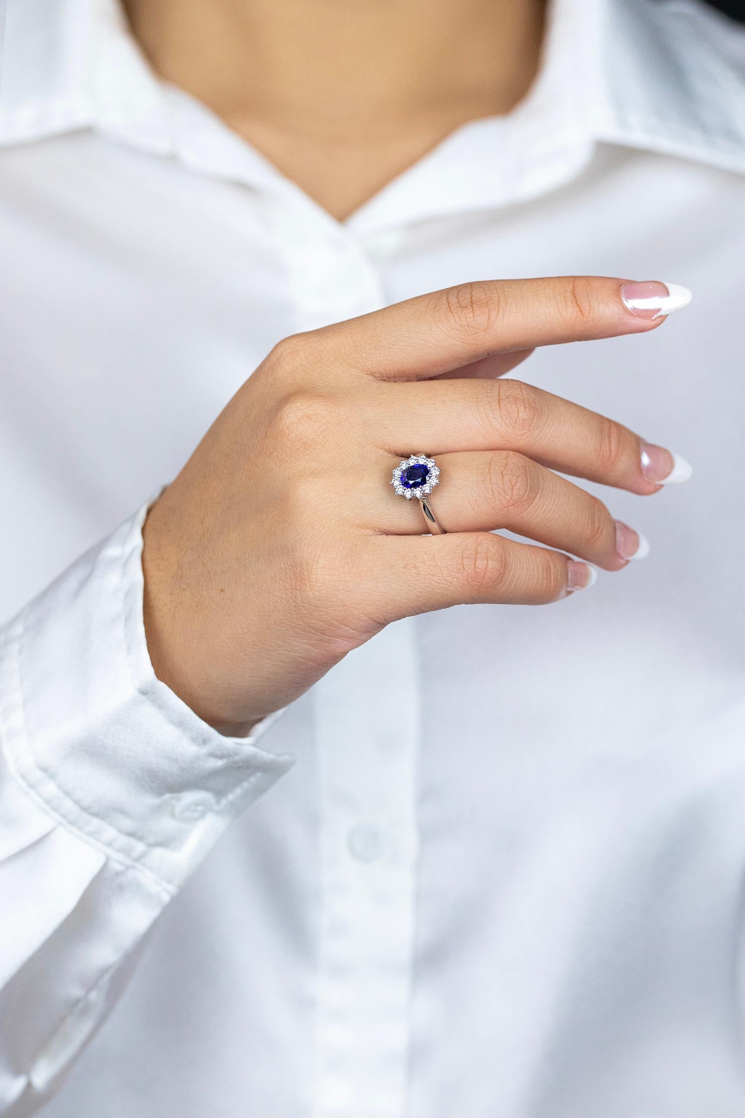 Roman Malakov 0.94 Carat Oval Cut Sapphire & Diamond Halo Engagement Ring In New Condition For Sale In New York, NY
