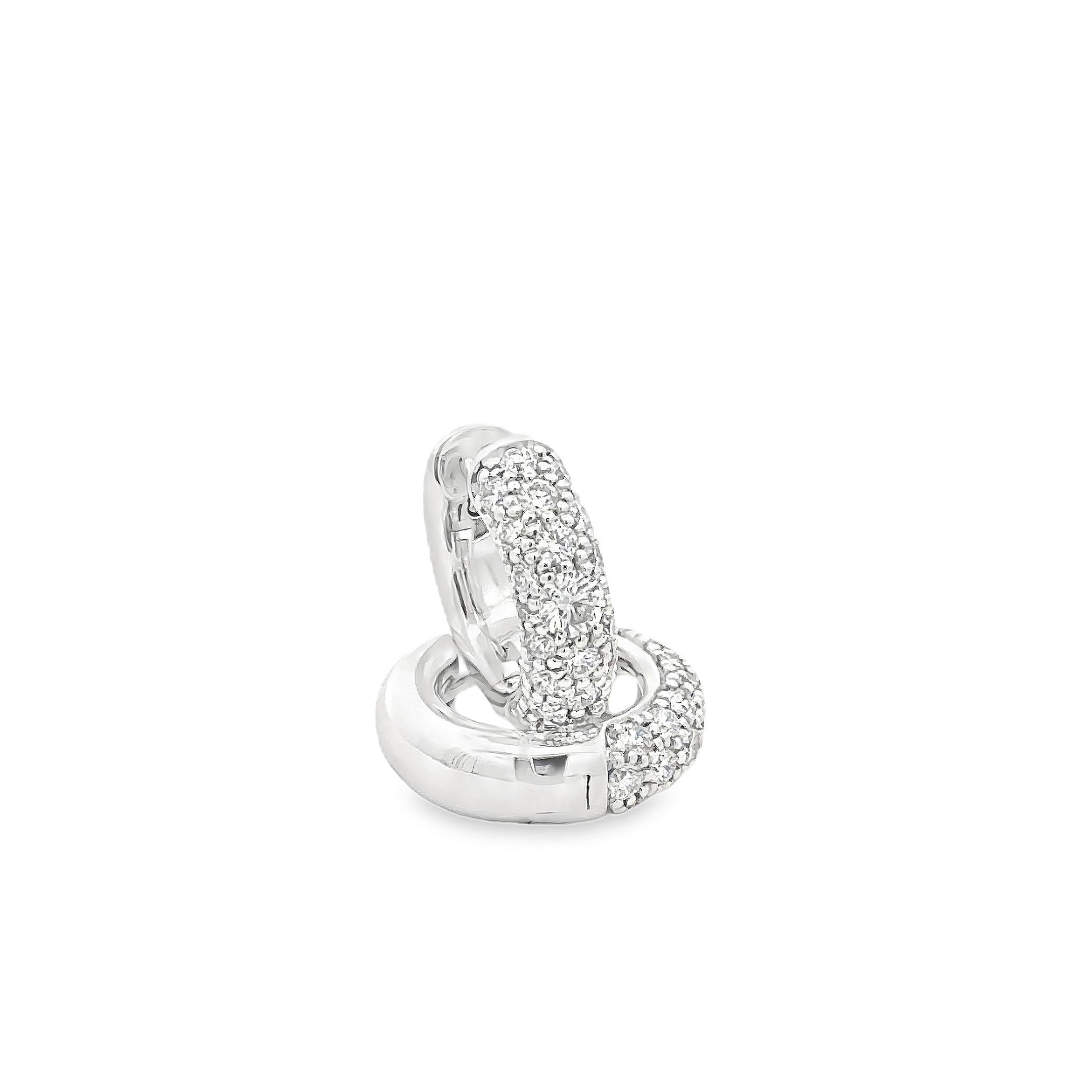 Roman Malakov 0.95 Karat runder Diamant im Brillantschliff im Brillantschliff Huggie-Ohrringe im Zustand „Neu“ im Angebot in New York, NY