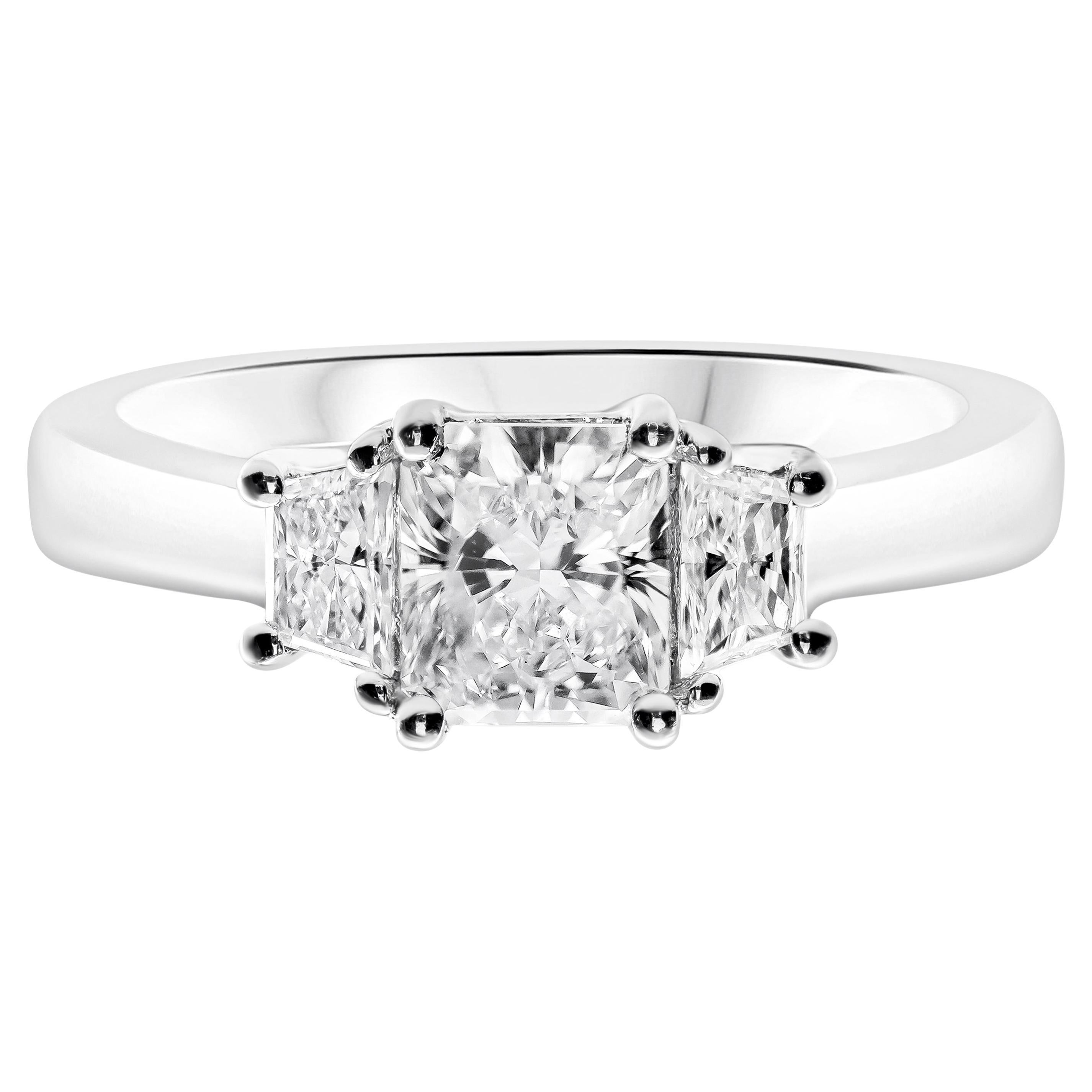 Roman Malakov 1.00 Carats Radiant Cut Diamond Three-Stone Engagement Ring For Sale