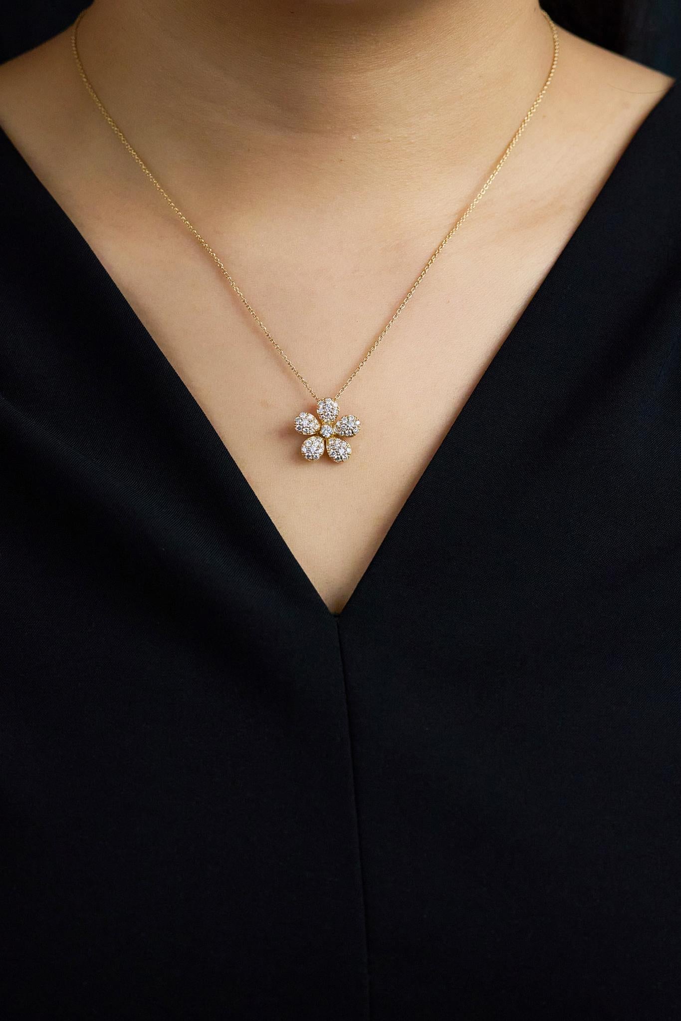 Roman Malakov Diamonds, collana con ciondolo floreale con diamanti rotondi taglio Brilliante da 1,00 carati in vendita 1