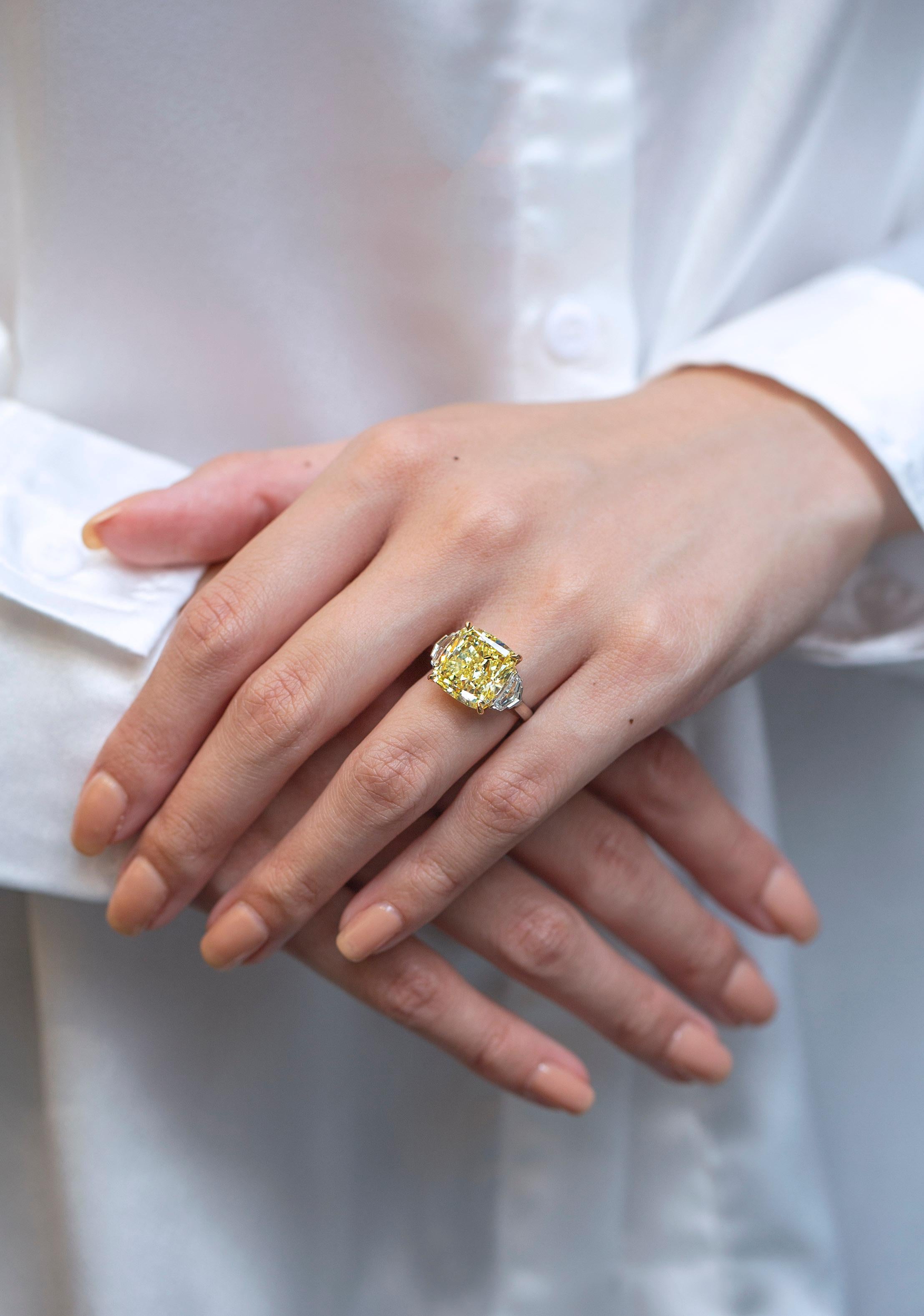 Contemporary Roman Malakov, 10.02 Carat Fancy Yellow Cushion Cut Diamond Engagement Ring For Sale