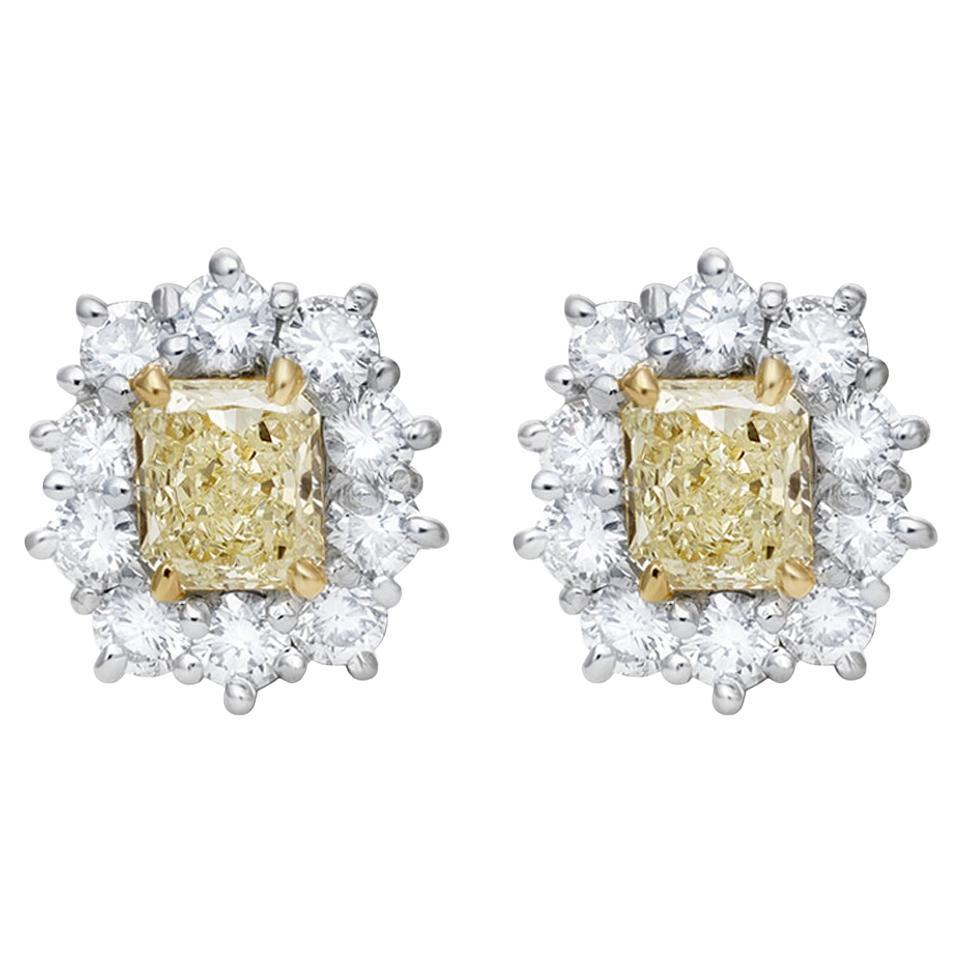 Roman Malakov Diamonds Boucles d'oreilles halo en diamant jaune taille radiant de 1,02 carats au total