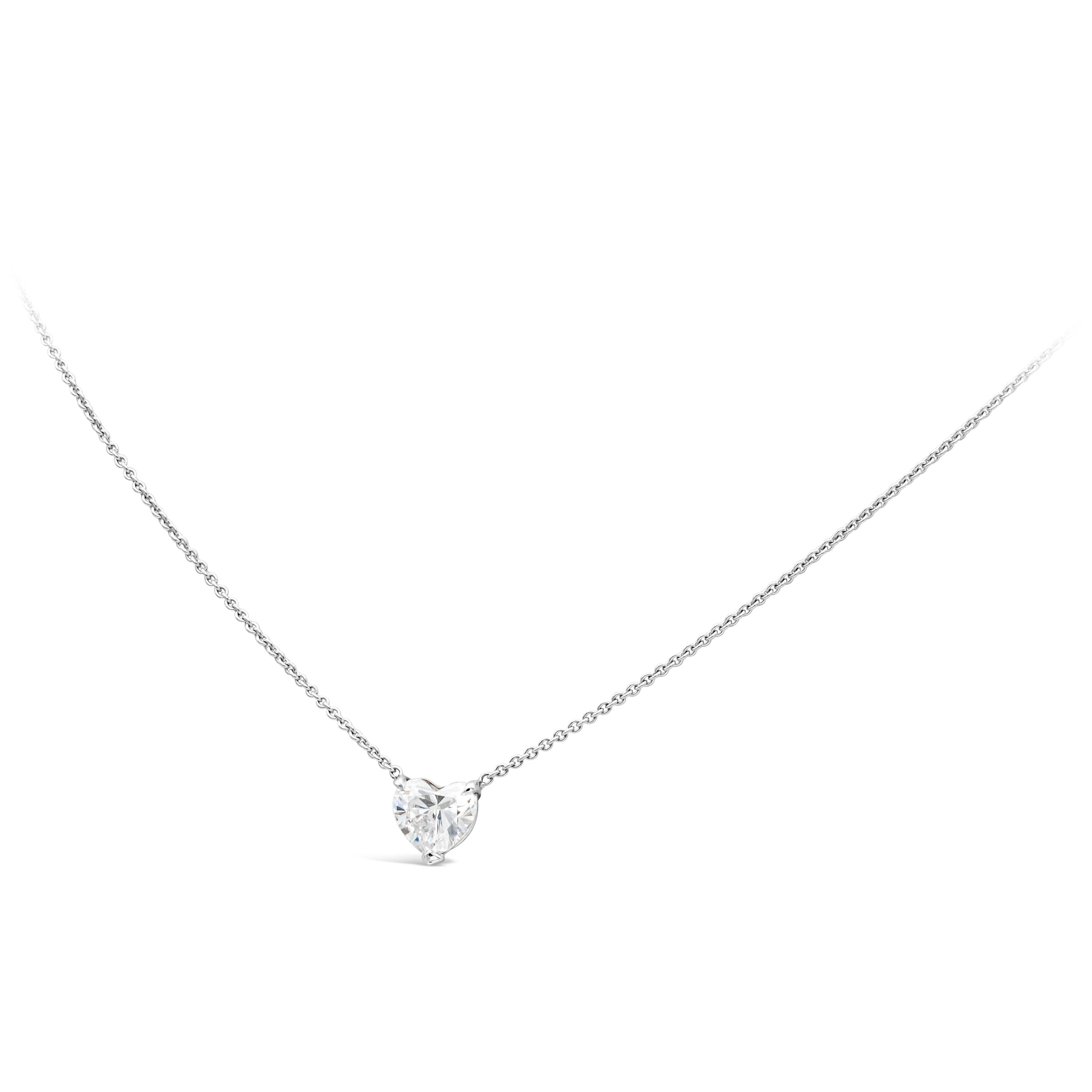 Contemporain Roman Malakov, collier à pendentif solitaire en forme de cœur avec diamants de 1,05 carat en vente