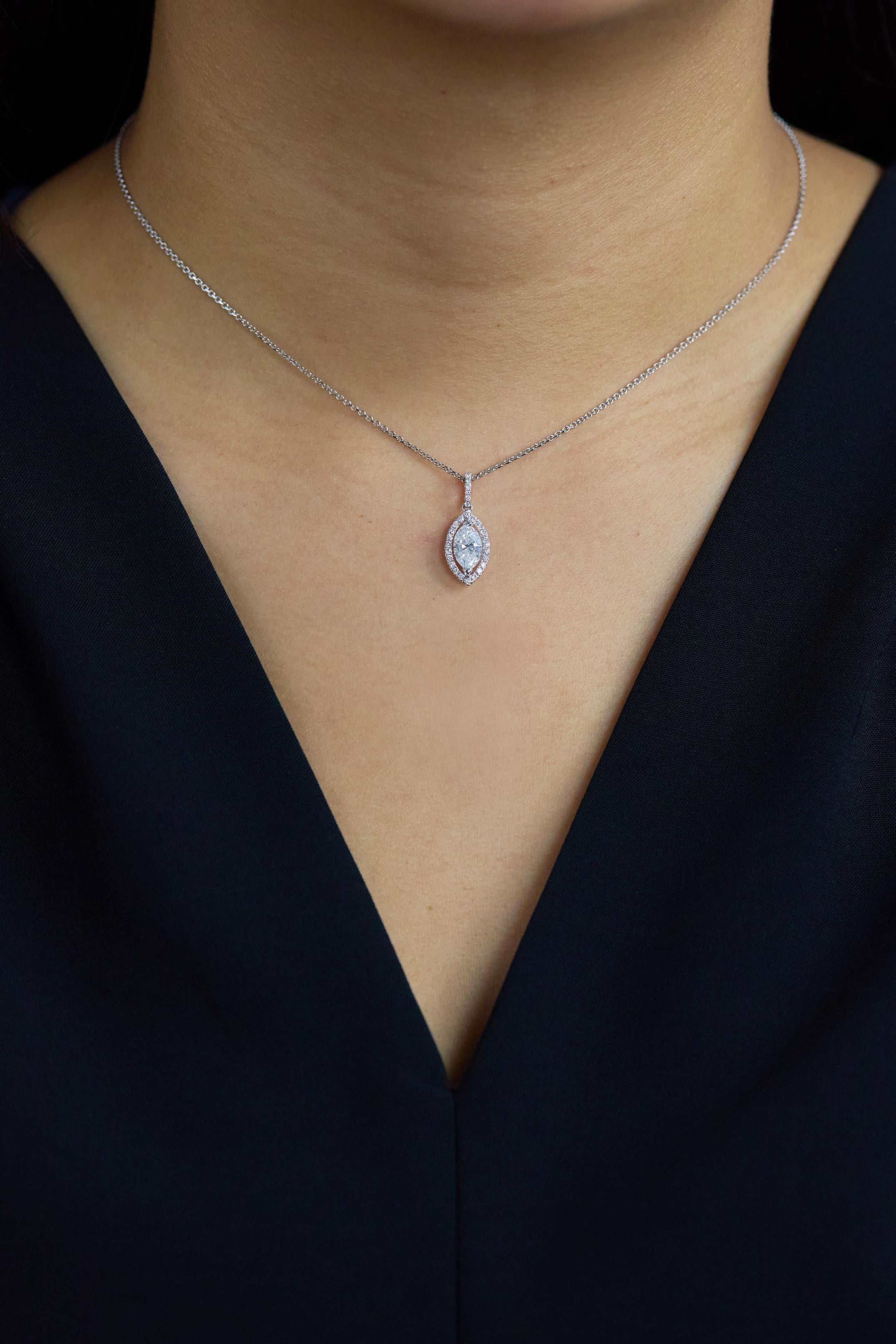Roman Malakov 1.06 Carats Marquise Cut Diamond Halo Pendant Necklace In New Condition For Sale In New York, NY