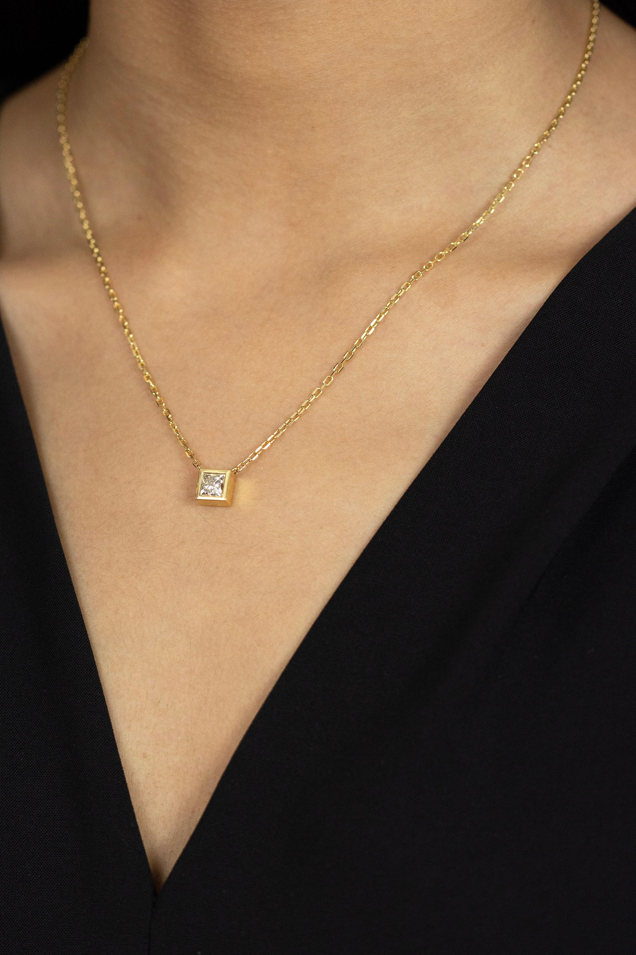 Roman Malakov Diamonds Collana con ciondolo solitario di diamanti taglio principessa da 1,07 carati In condizioni Nuovo in vendita a New York, NY