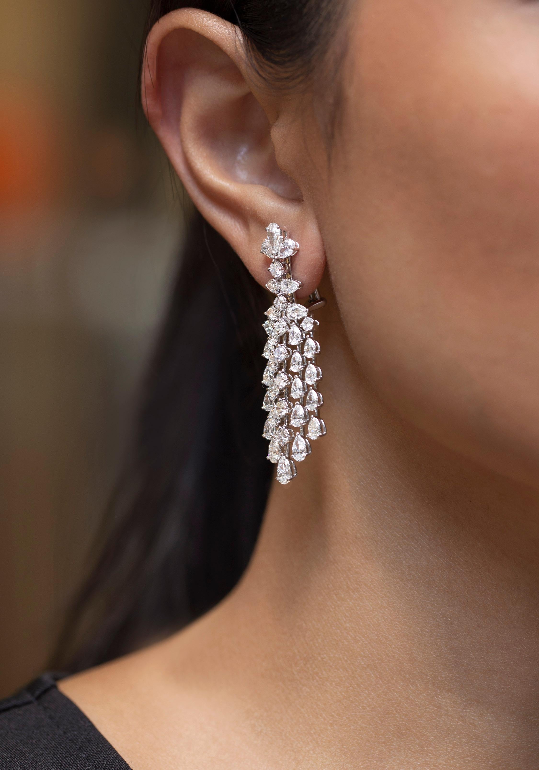 Roman Malakov, 10.95 Carat Total Pear and Round Diamonds Chandelier Earrings In New Condition For Sale In New York, NY