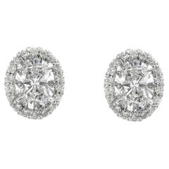 Roman Malakov Clous d'oreilles halo de diamants taille ovale de 1,10 carat au total