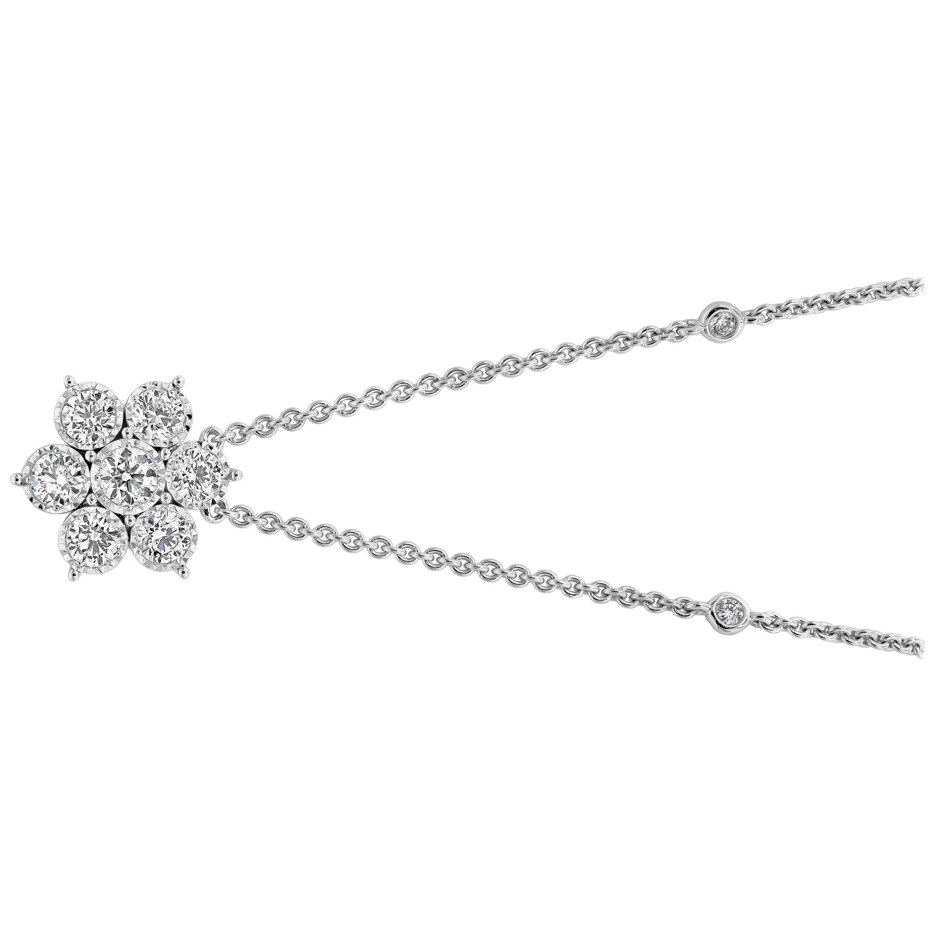 Roman Malakov 1.12 carats Total Round Diamond Cluster Flower Pendant Necklace For Sale