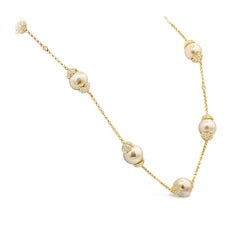 11.21 Carats Total Round Cut Diamond & South Sea Pearl Necklace in Yellow Gold