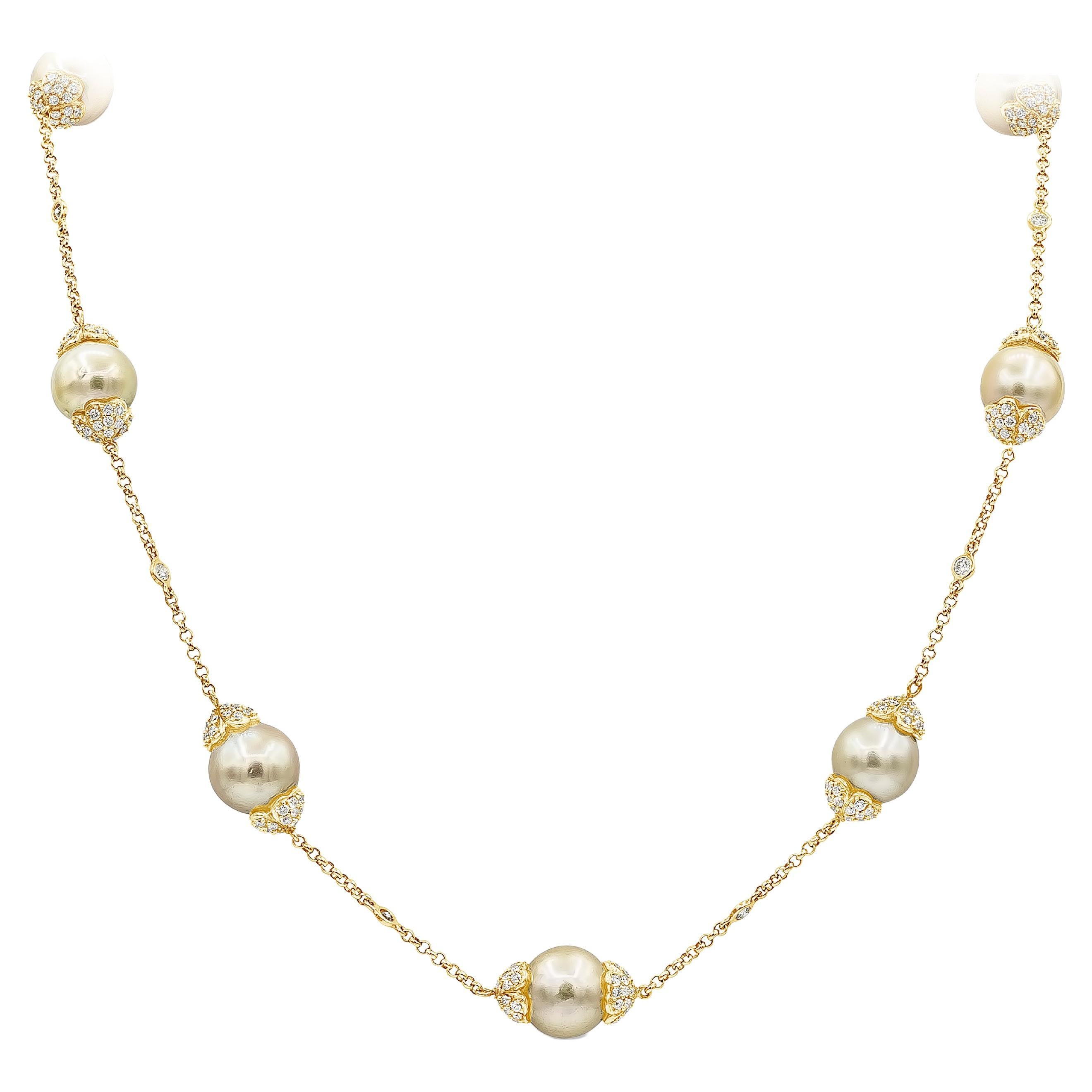 Roman Malakov 11.21 Carat Total Round Diamond and South Sea Pearl Necklace For Sale