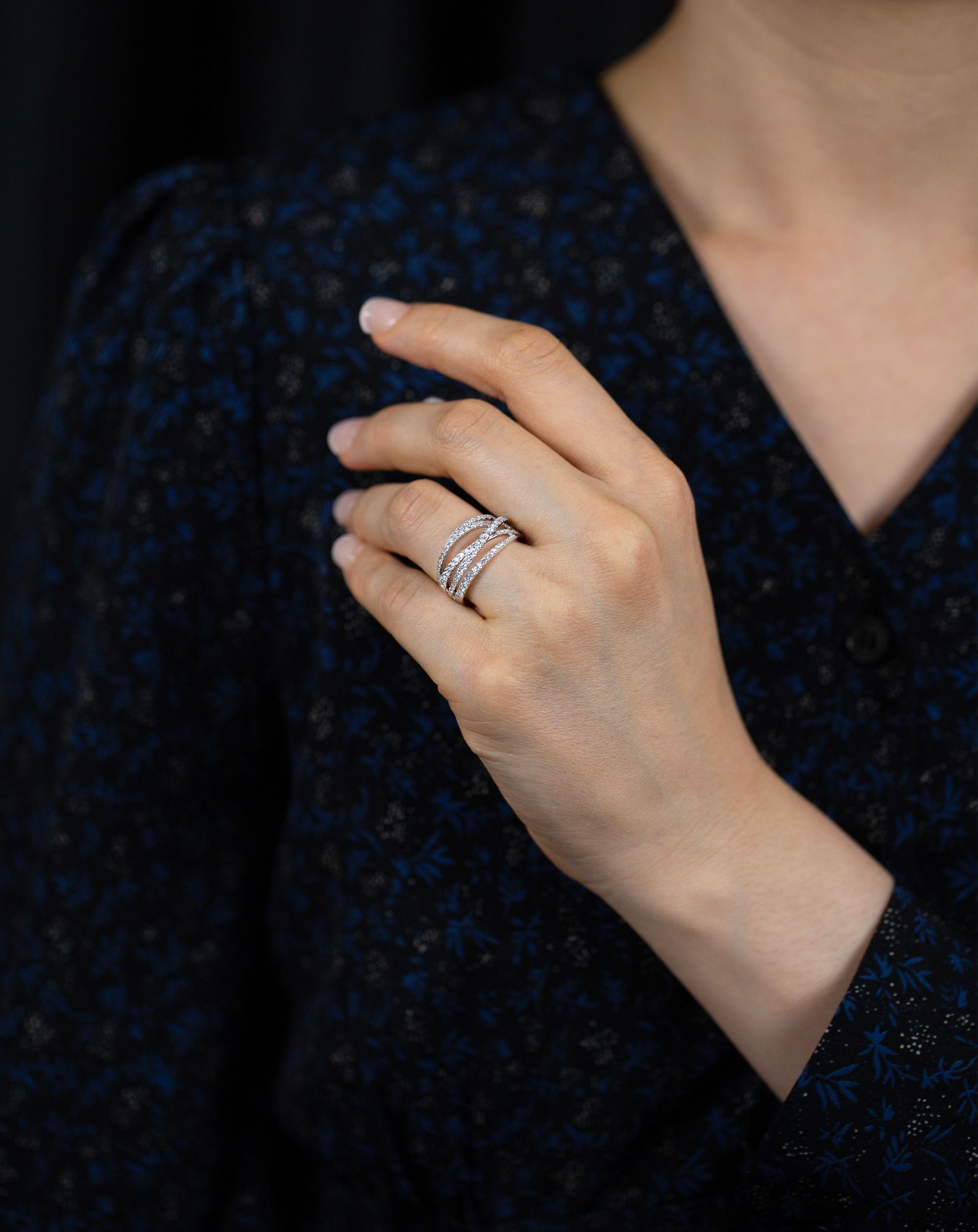 Roman Malakov 1,13 Karat insgesamt runder Diamant Fünfreihiger Galaxy Mode-Ring im Zustand „Neu“ im Angebot in New York, NY