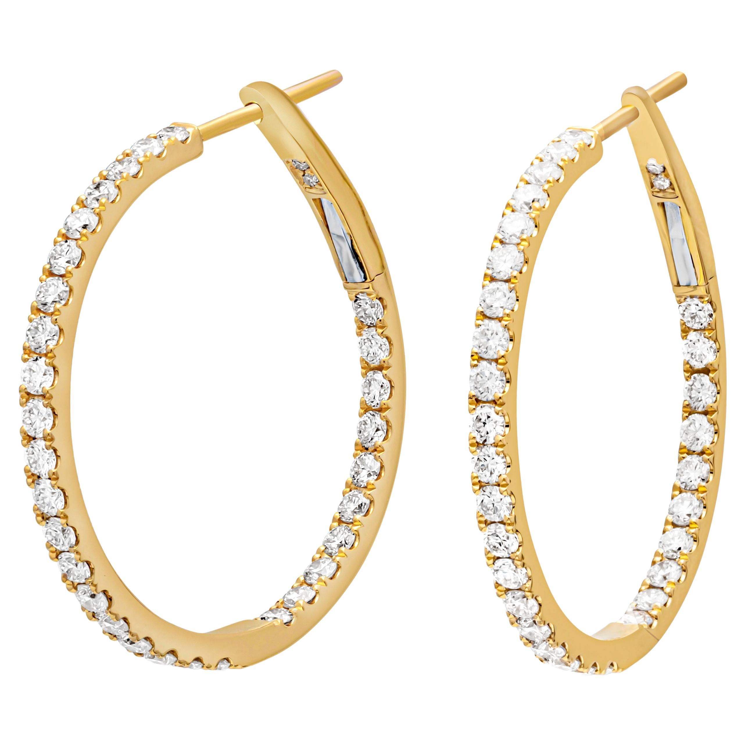 Roman Malakov 1.16 Carats Total Brilliant Round Cut Diamond Hoop Earrings For Sale