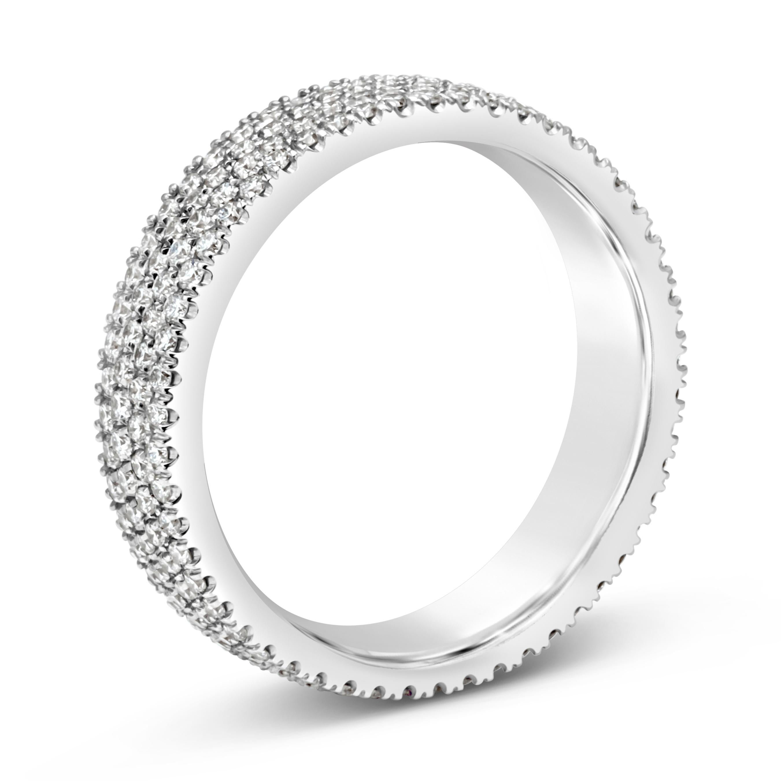 Contemporain Roman Malakov, alliance à quatre rangées de diamants ronds micro-pavés de 1,17 carat au total  en vente
