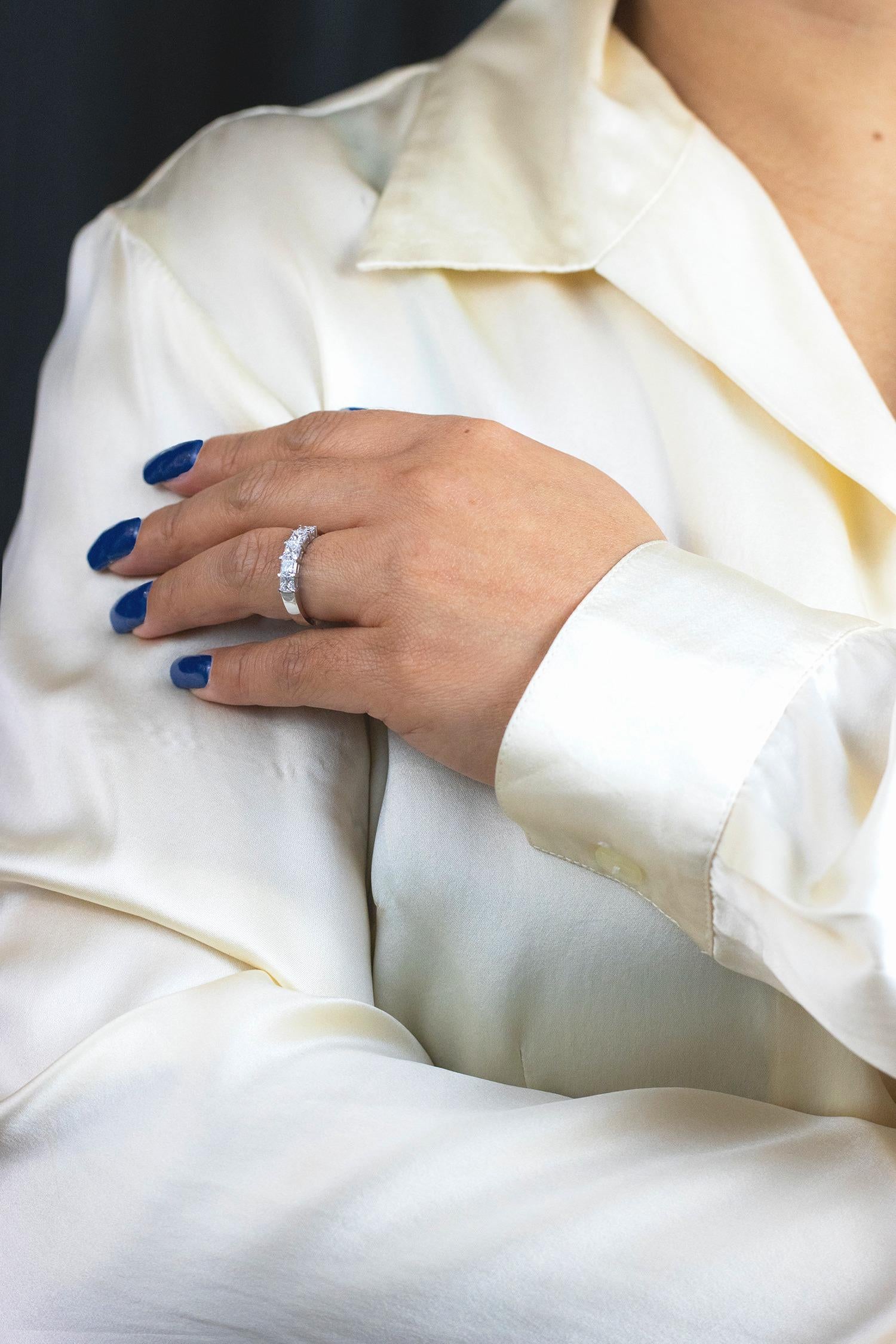 Contemporary Roman Malakov 1.26 Carat Total Princess Cut Diamond Five-Stone Wedding Band Ring For Sale