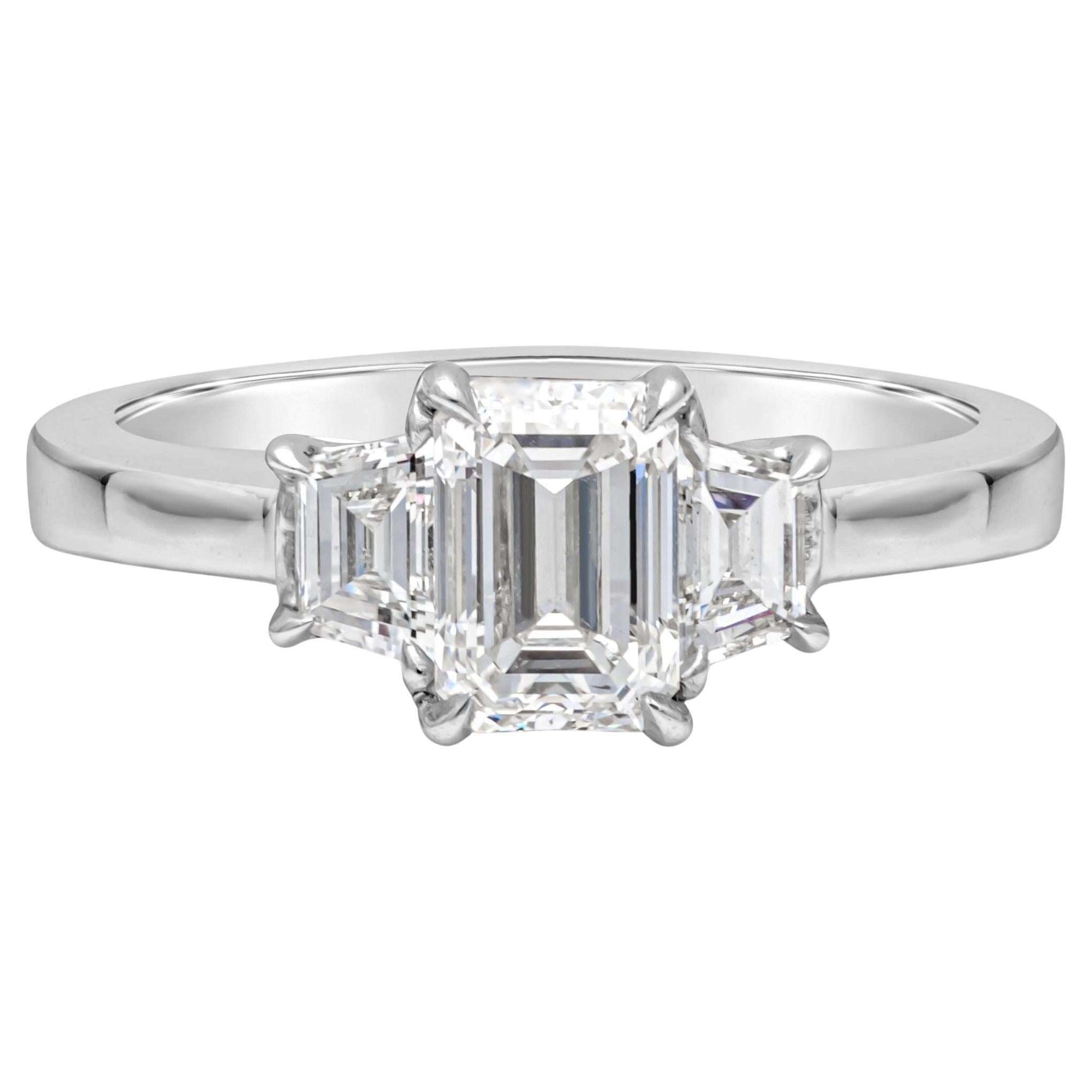Roman Malakov 1.26 Carats Total Mixed Cut Diamond Three-Stone Engagement Ring For Sale